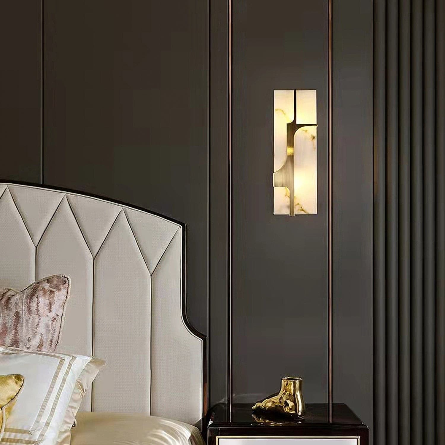 Ariel Wall Lamp Alabaster & Brass Elegance - Neutralighting