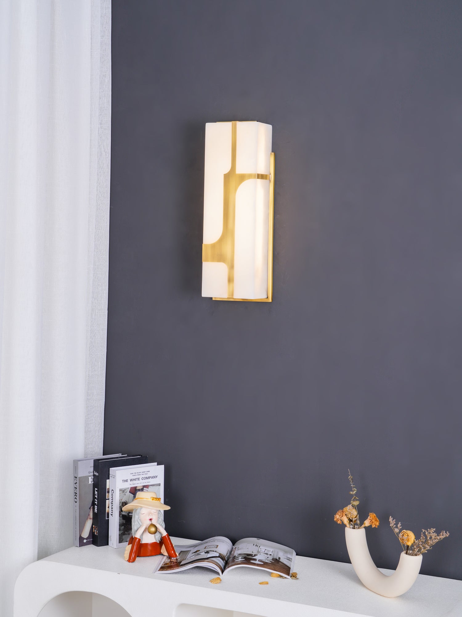 Ariel Wall Lamp Alabaster & Brass Elegance - Neutralighting