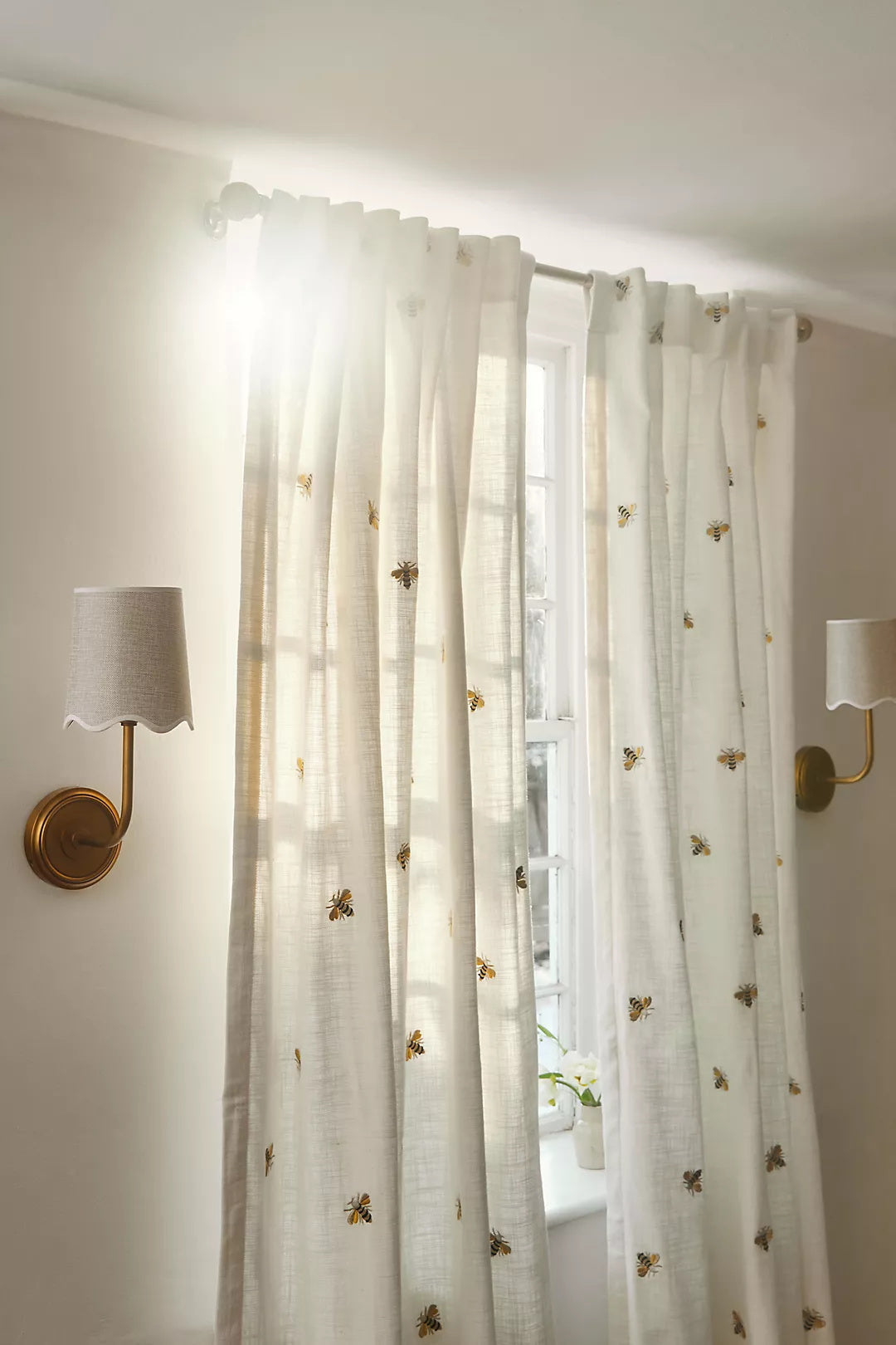 Sifuvyo Modern Minimalist Fabric Metal Wall Lamp - Neutralighting