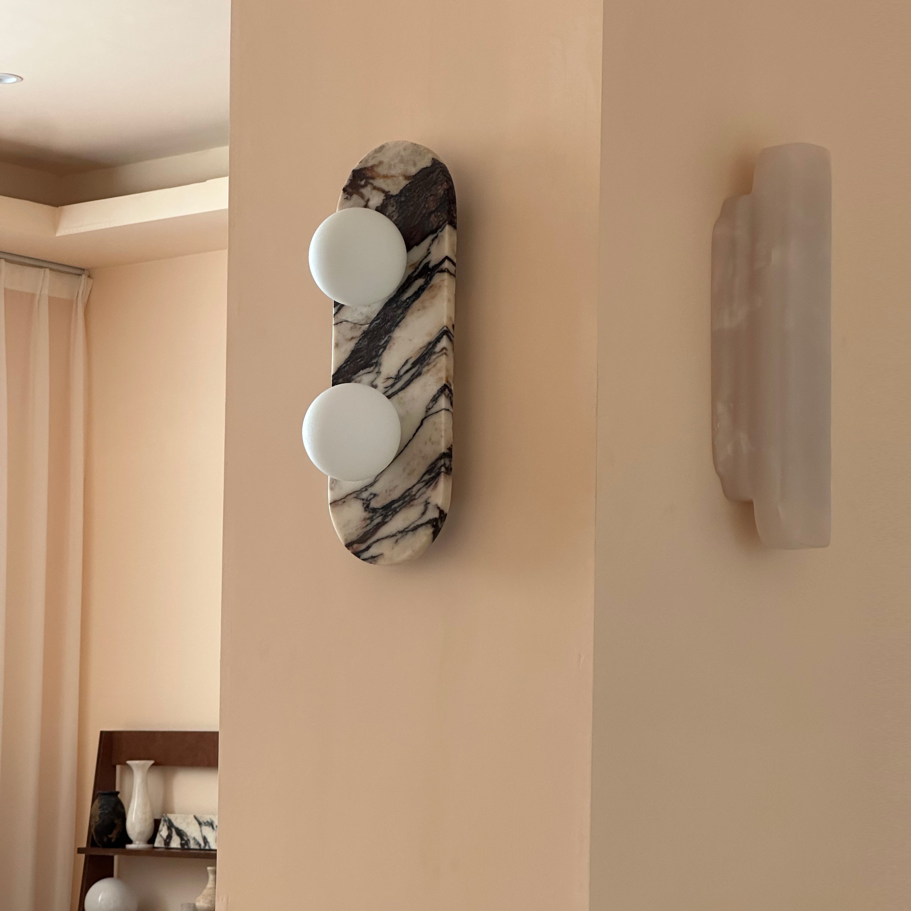Alvuvyo Elegance Modern Marble Wall Lamp - Neutralighting