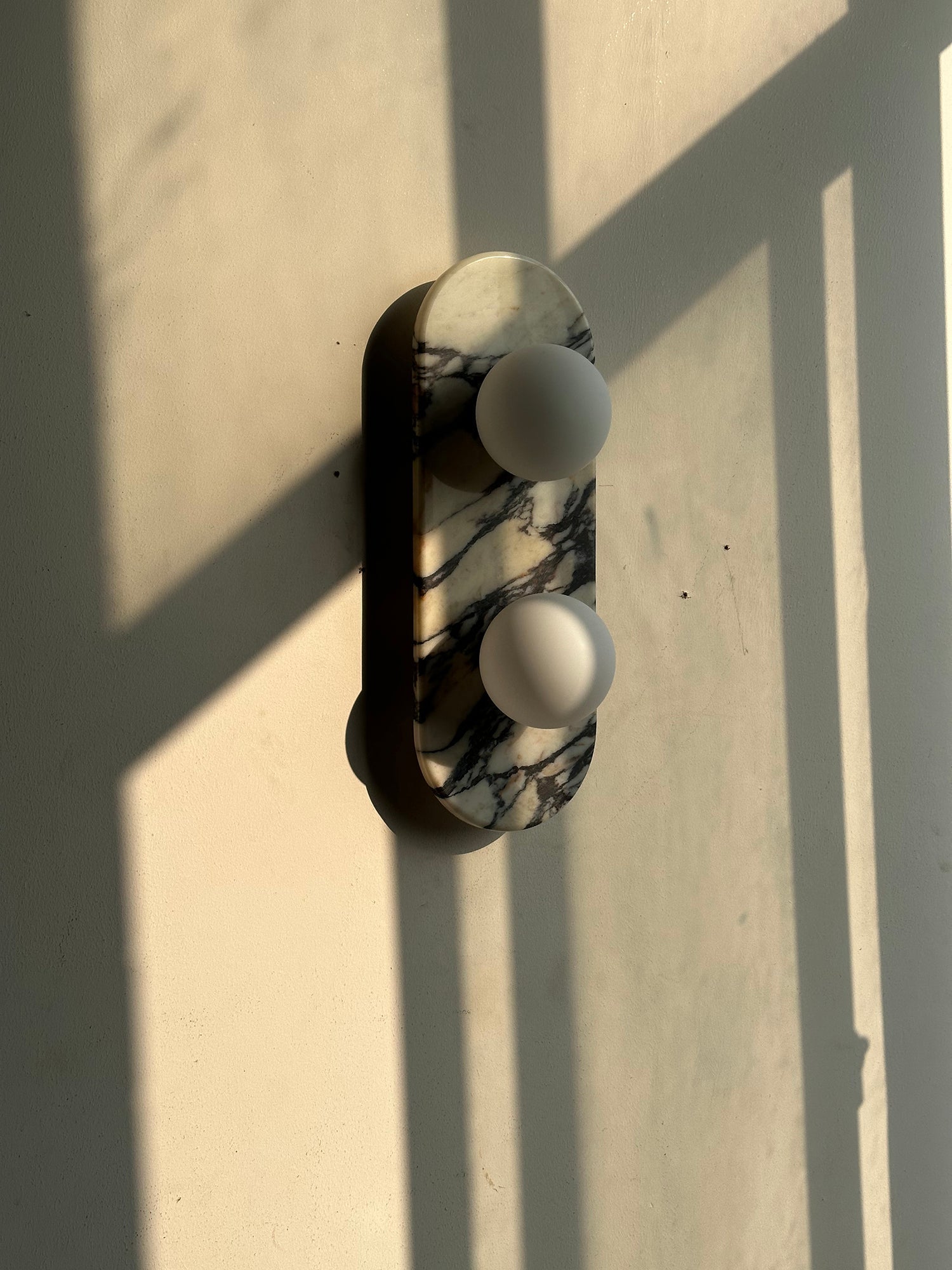 Alvuvyo Elegance Modern Marble Wall Lamp - Neutralighting