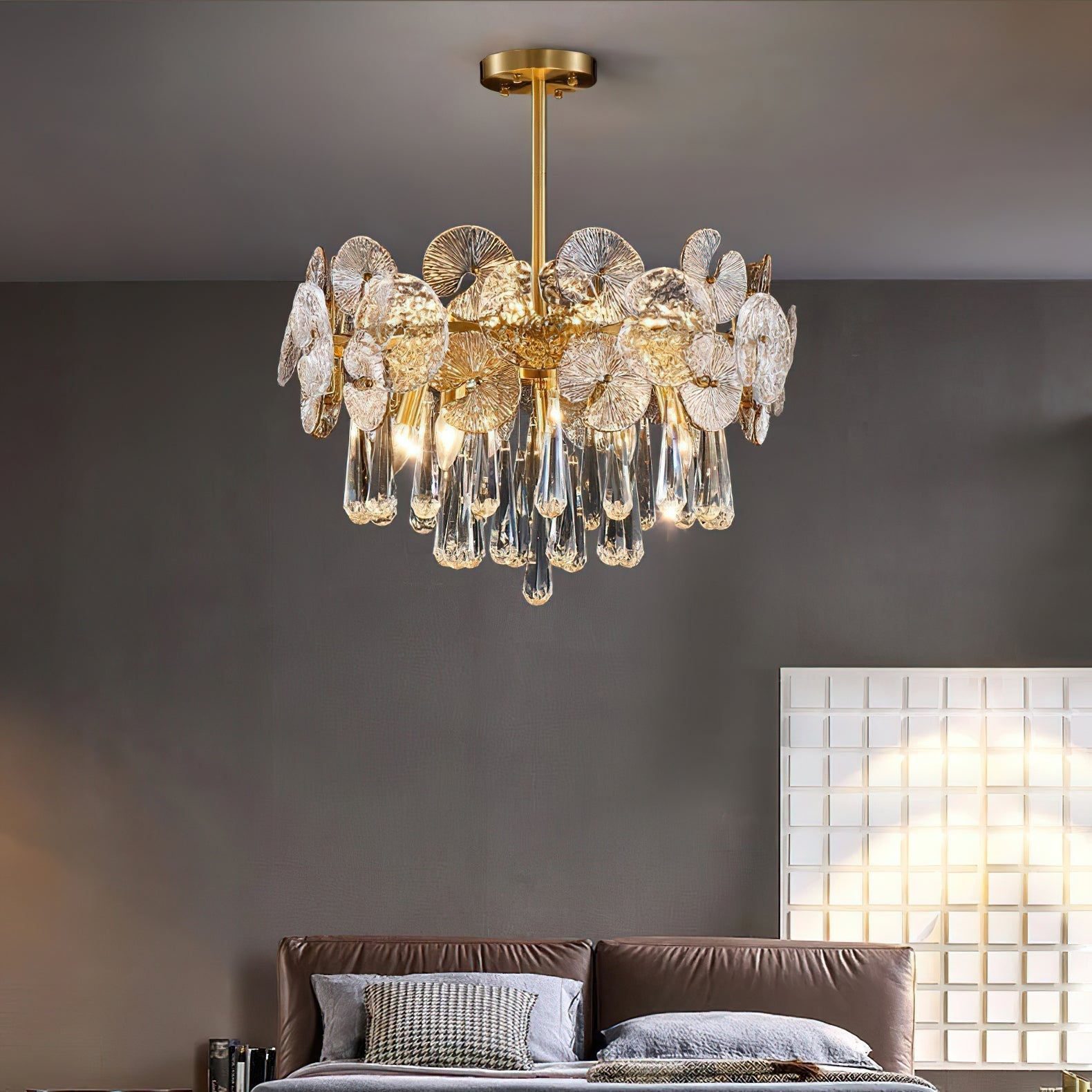Caeluvyo Postmodern Luxury Elegance Crystal Chandelier - Neutralighting
