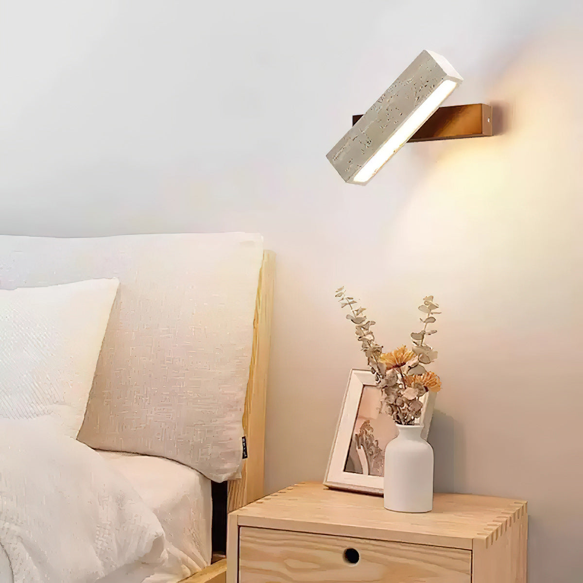 Ostruvyo Modern Minimalist Linear Walnut Travertine Wall Lamp - Neutralighting