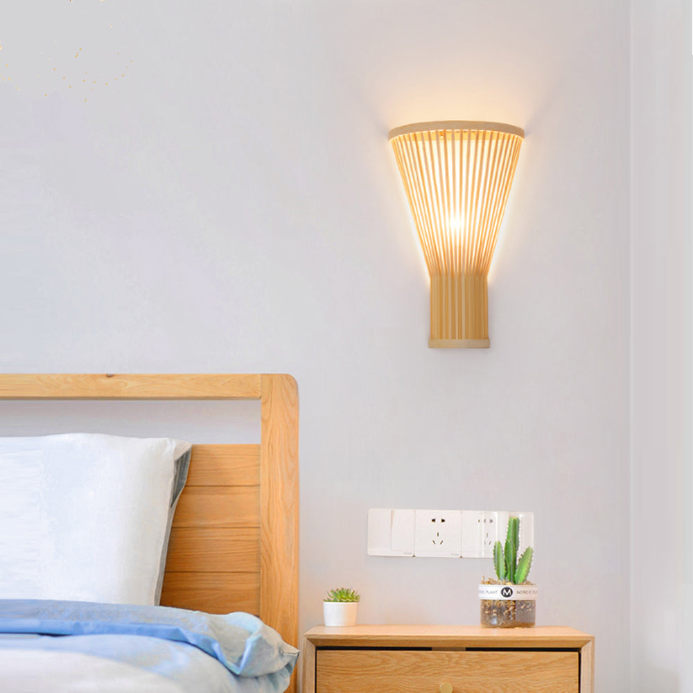 Muto Led Wall Mounted Bedside Lamp, Rattan/Acrylic, Bedroom - Neutralighting