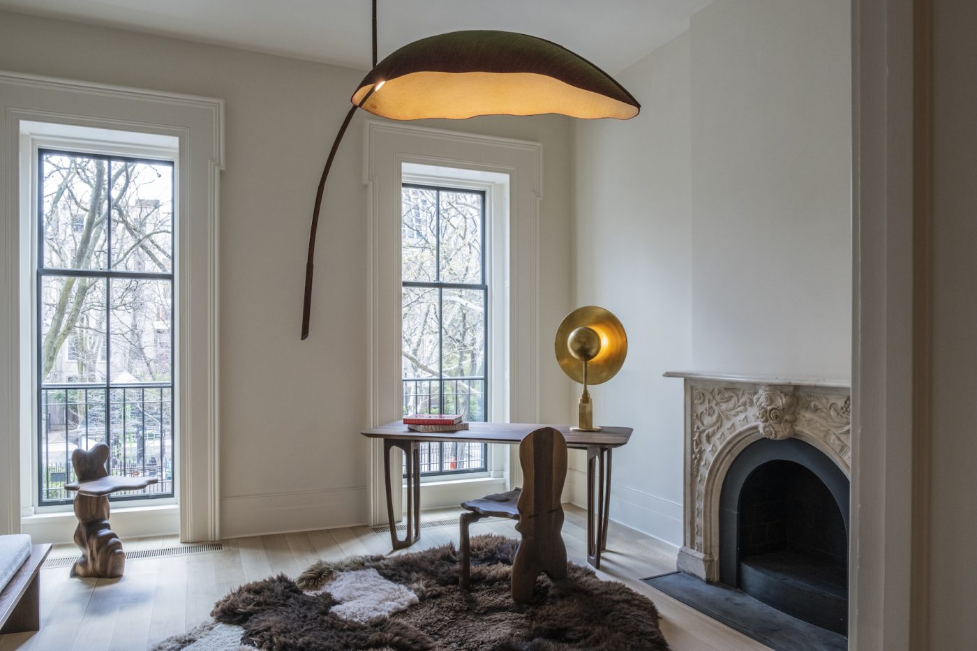 Rauduvyu Modern Minimalist Leaf Black Metal Chandelier - Neutralighting