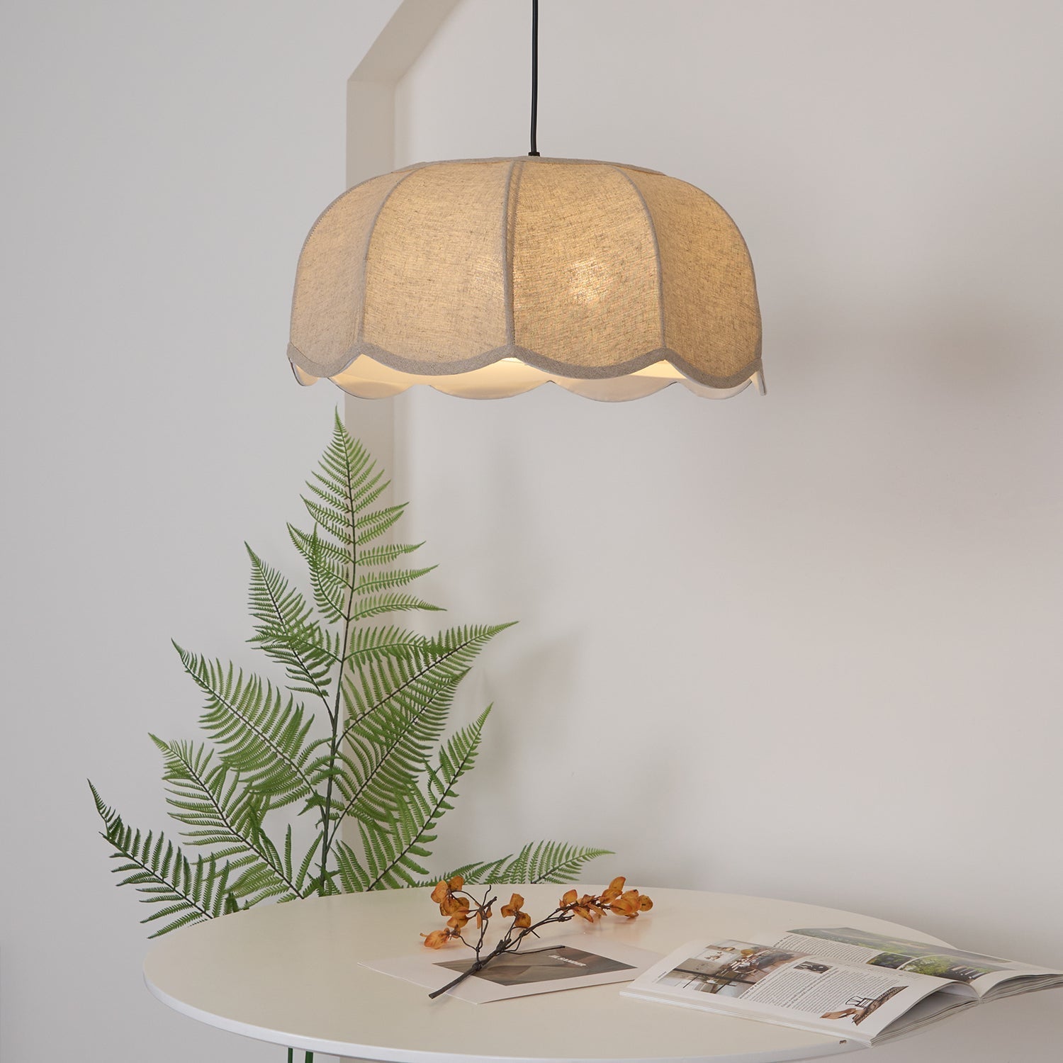 Sora Banana Leaf Pendant Light - Neutralighting