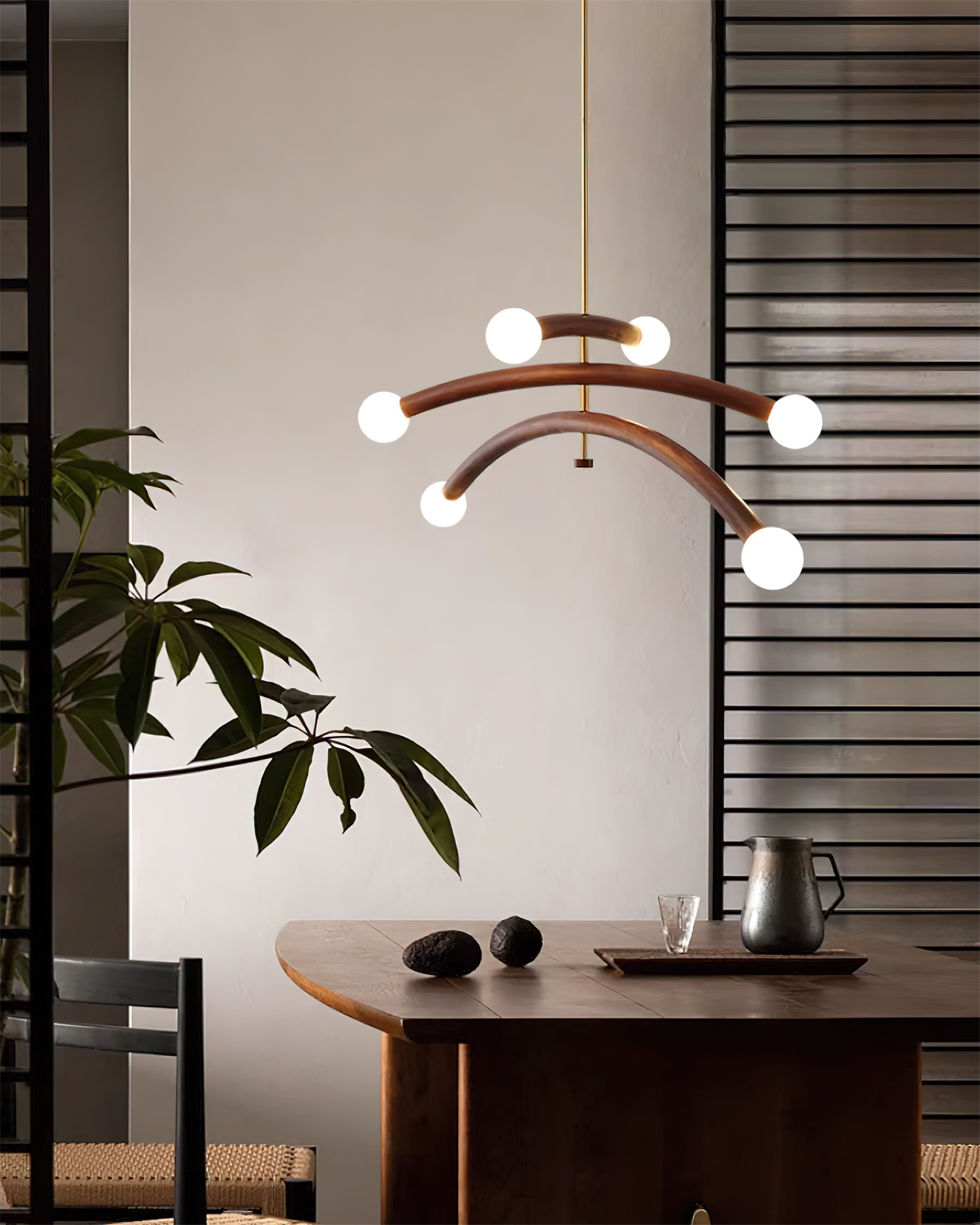 Aurevia Arc Globe Chandelier - Neutralighting