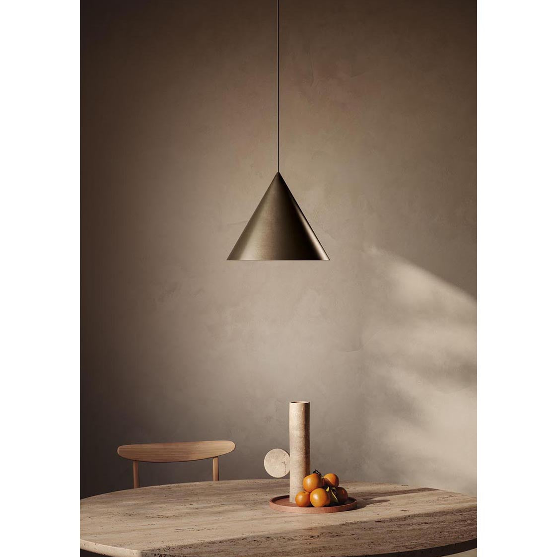 Caeluvyu Modern Minimalist Dark Metal Pendant Lamp - Neutralighting