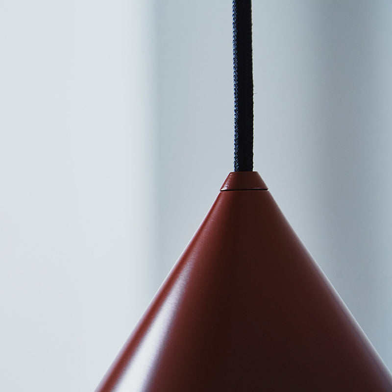 Caeluvyu Modern Minimalist Dark Metal Pendant Lamp - Neutralighting