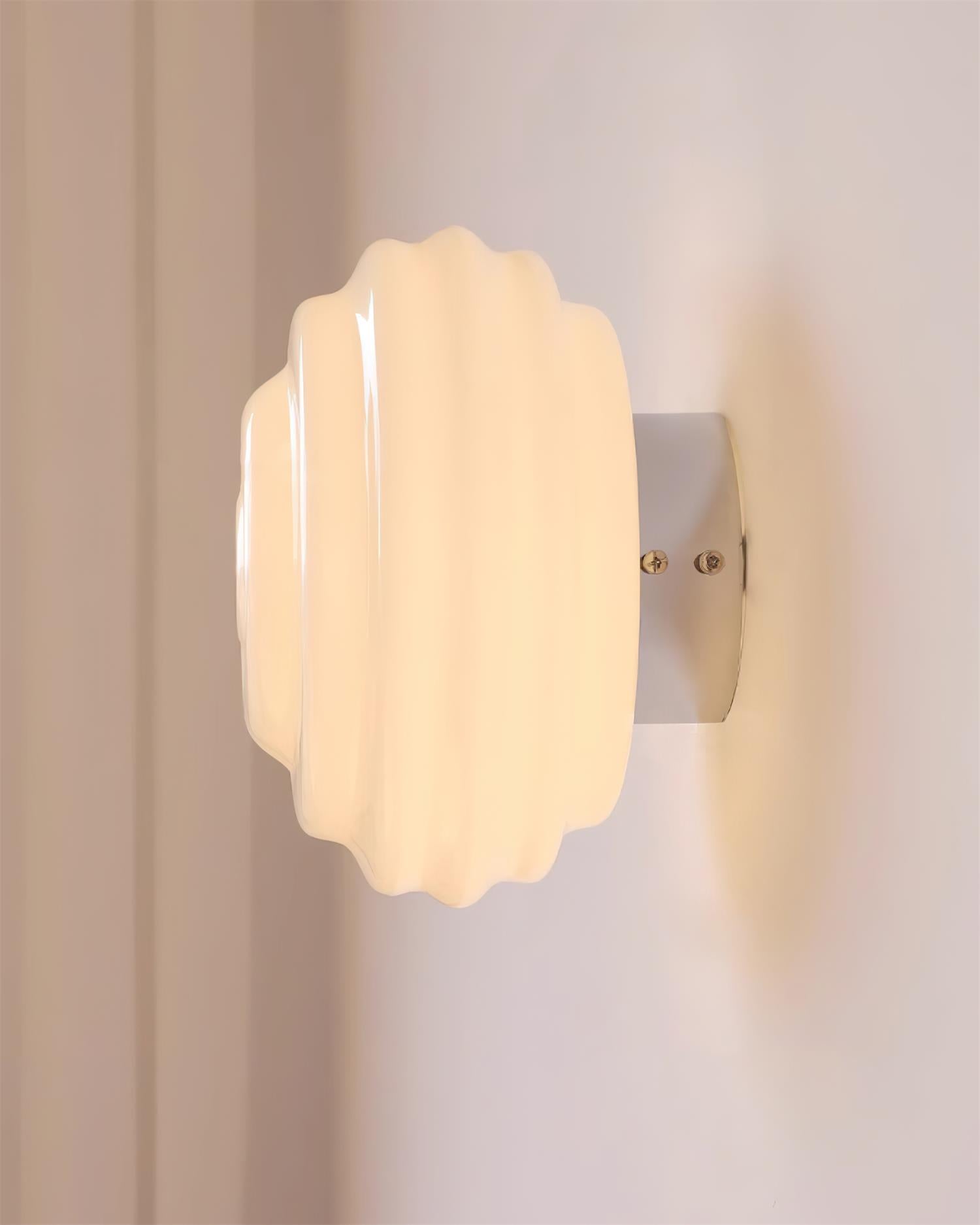 Duvia Rippled Glass Wall Lamp - Neutralighting