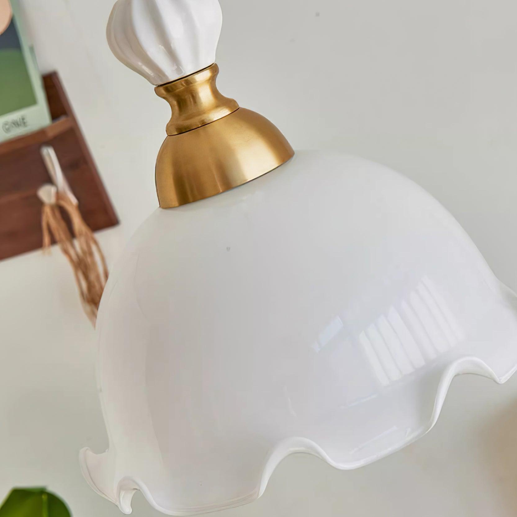 Pendant Lamp Wavy Edge Glass Shade Soft Glow Vintage Romantic - Neutralighting