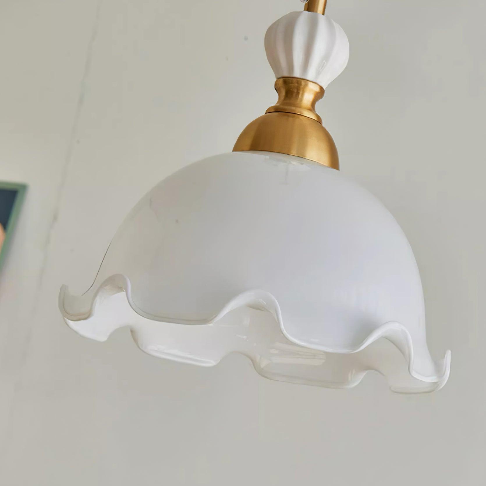 Pendant Lamp Wavy Edge Glass Shade Soft Glow Vintage Romantic - Neutralighting