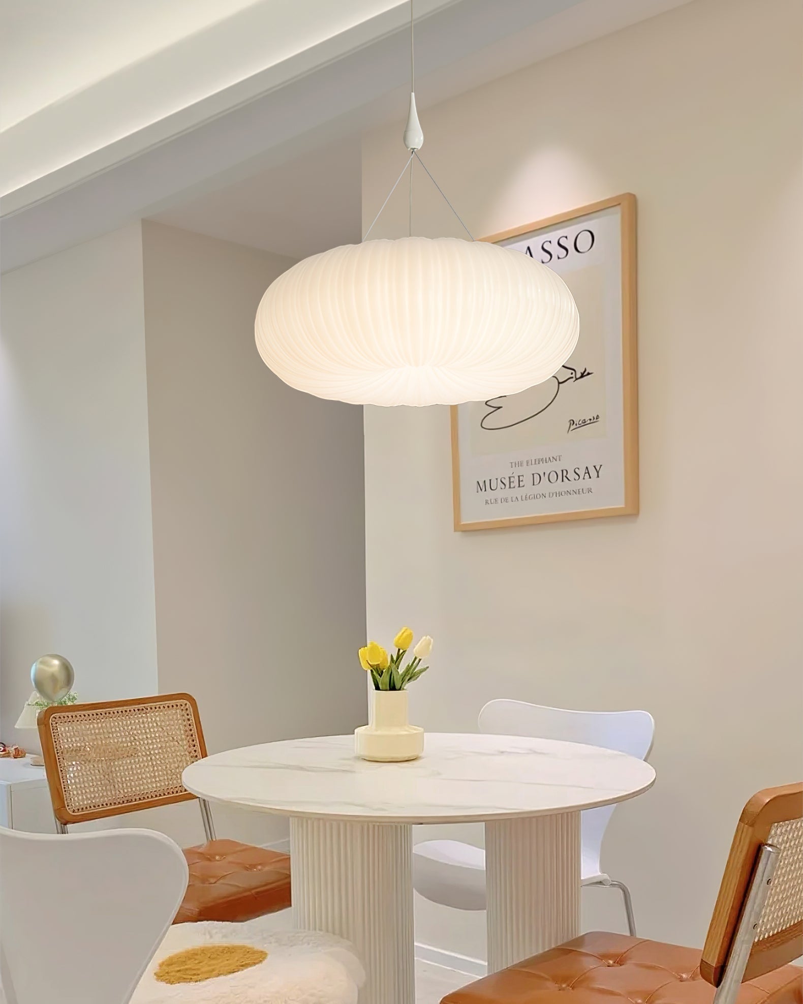 Bobby Oval Pendant Light - Neutralighting