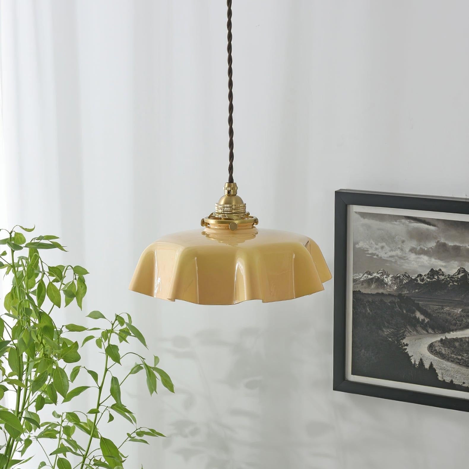 Civen Farmhouse Ruffled Pendant Light - Neutralighting