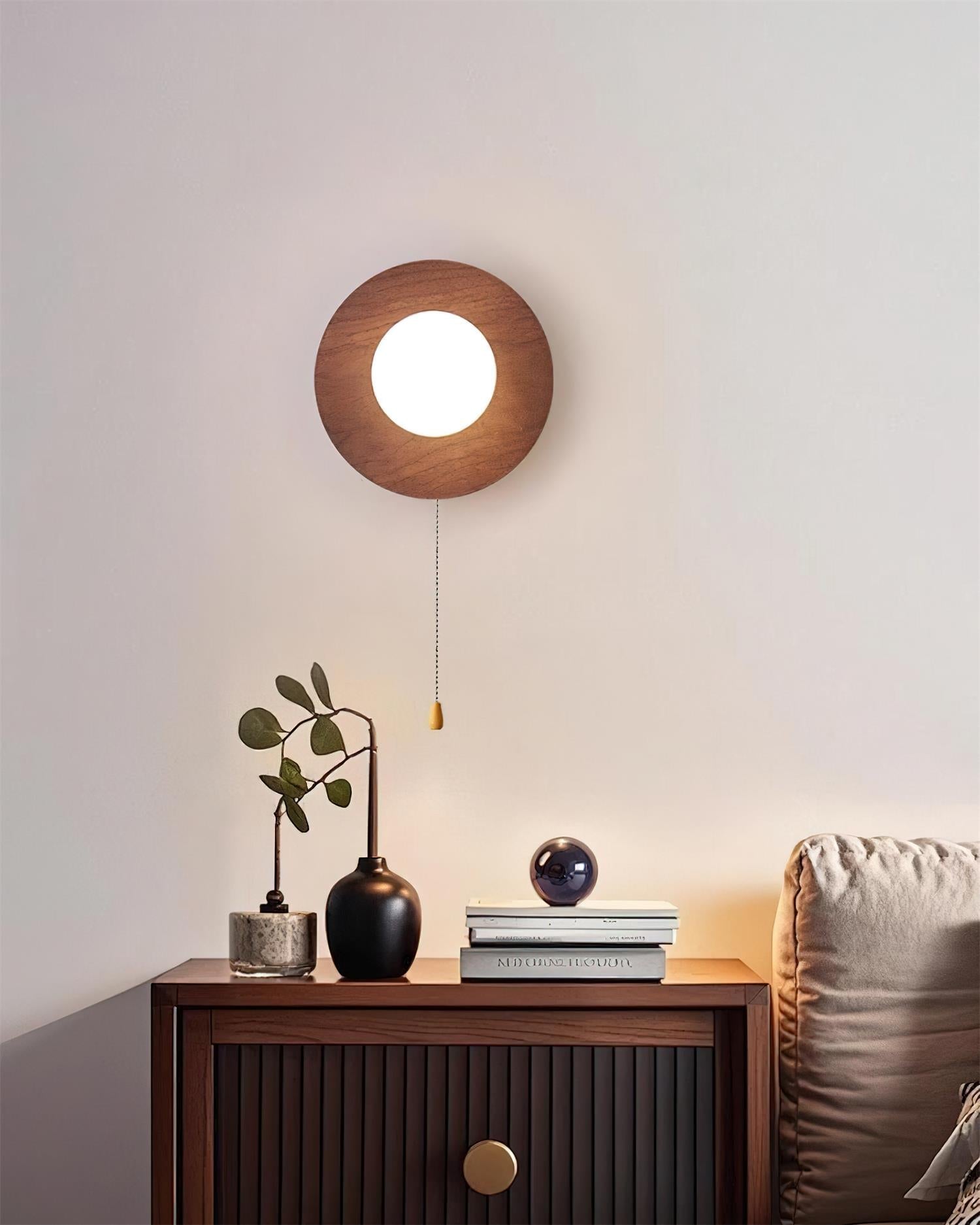 Olyne Wooden Wall Lamp - Neutralighting