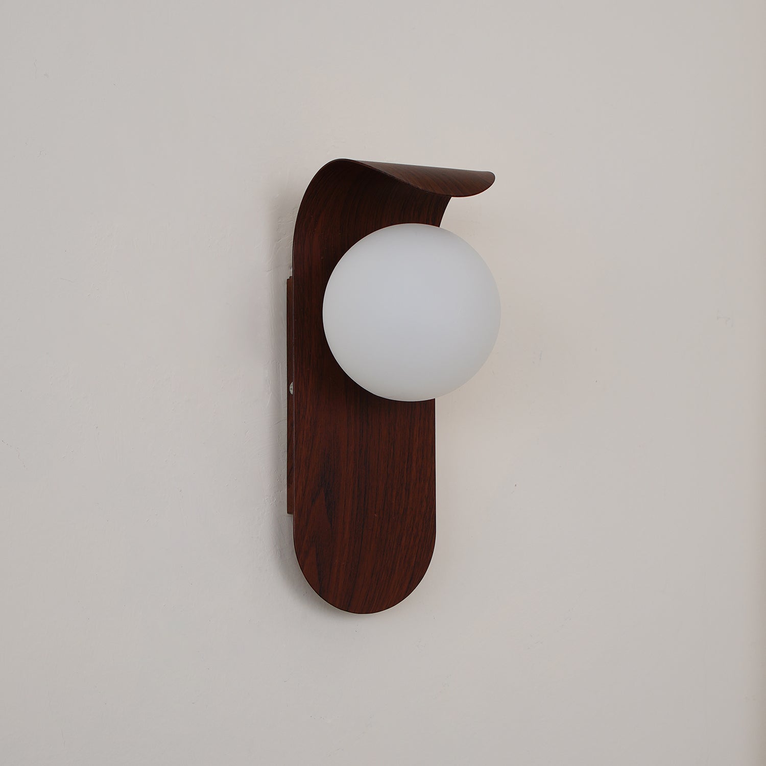 Exuro Indoor Wall Lamp Wood / Walnut - Neutralighting