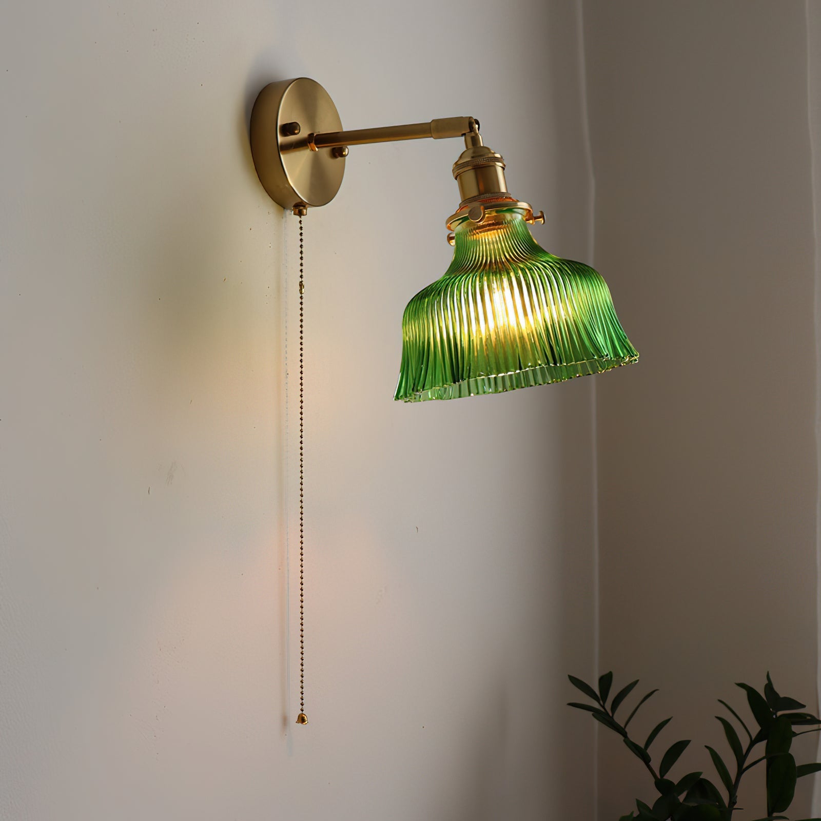 Wall Lamp Brass with Green/Clear Glass Shade and Pull Chain - Neutralighting