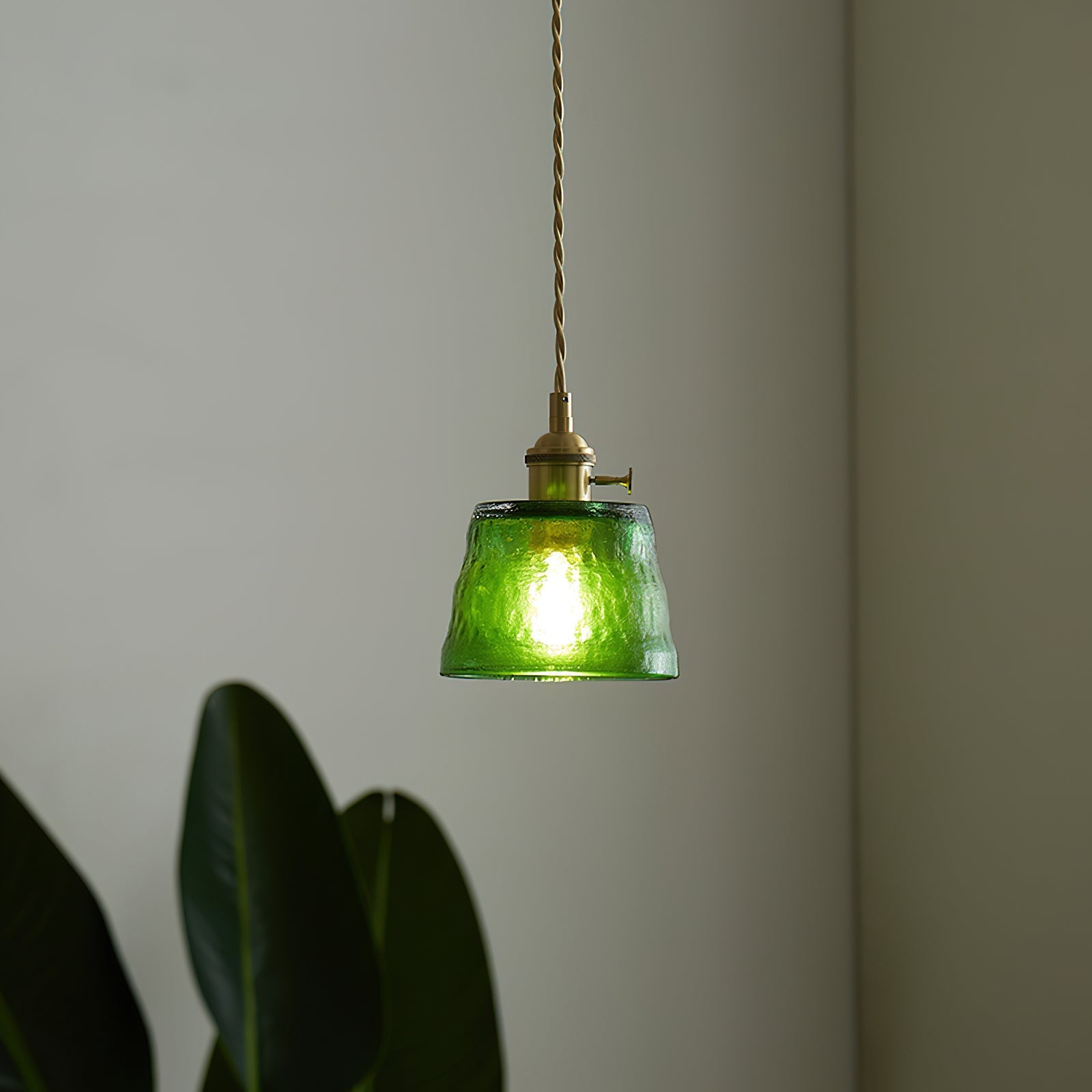 Pendant Lamp Brass and Glass Textured Shade Artisan Vintage Accent - Neutralighting