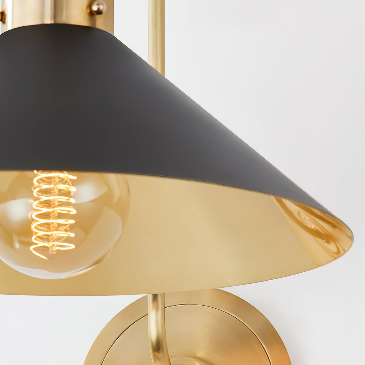 Helena Vintage Indoor Wall Lamp Brass - Neutralighting
