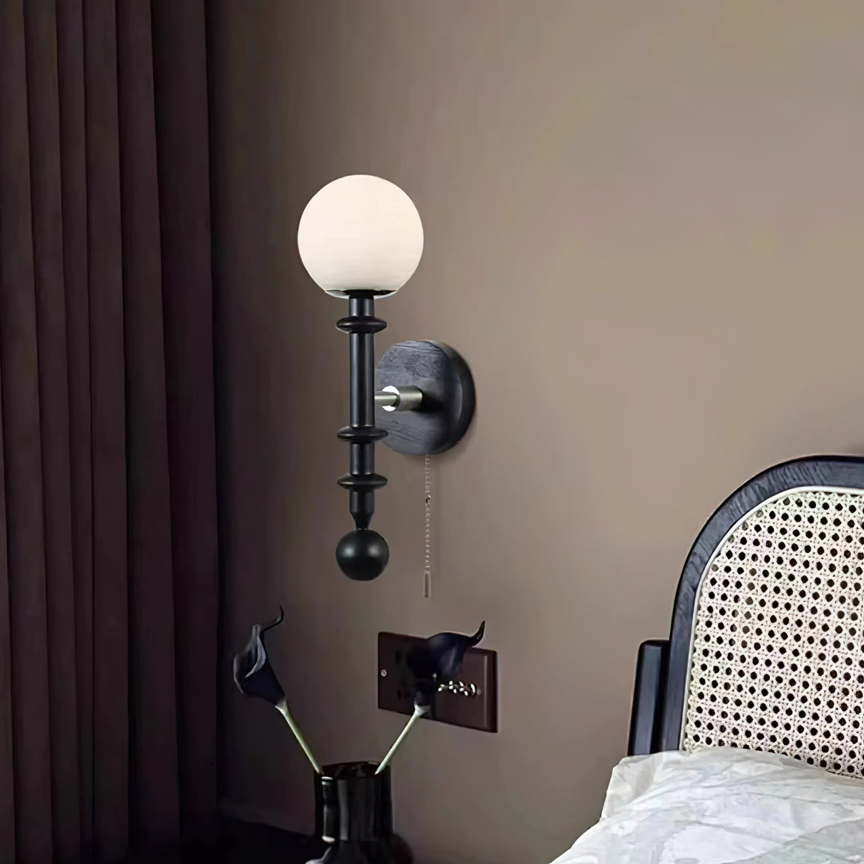 Velno Globe Wall Lamp - Neutralighting