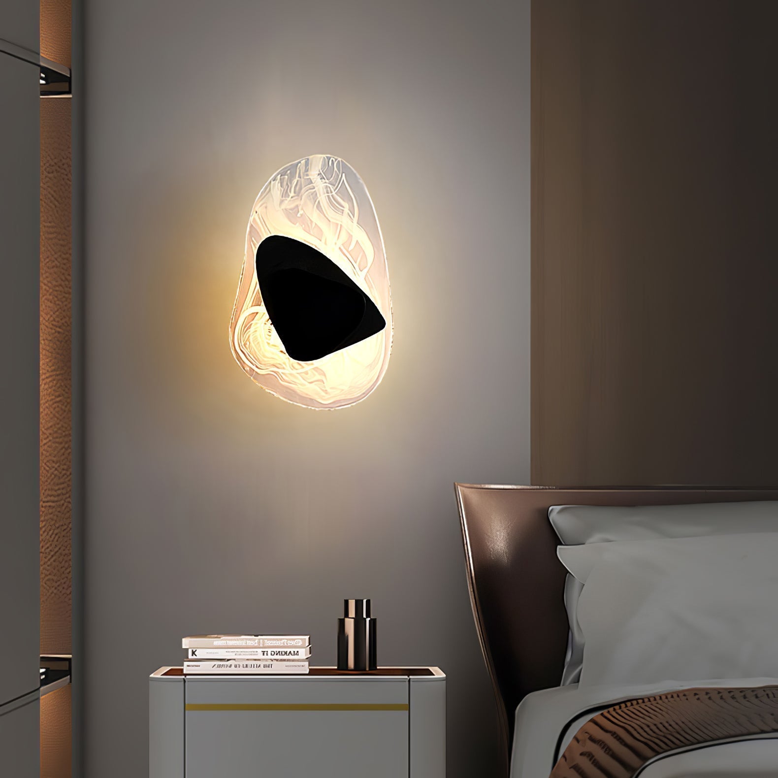 Beatrice Artistic Black Glass Wall Lamp - Neutralighting