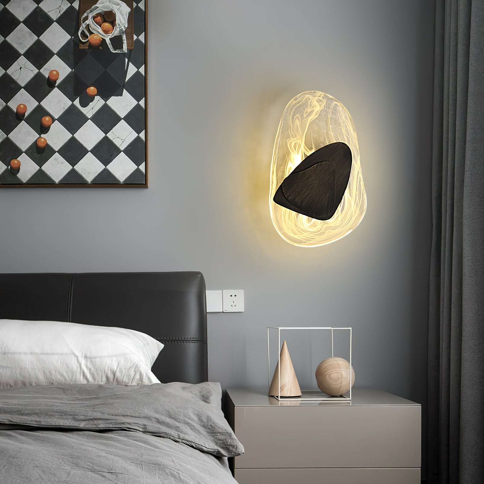 Beatrice Artistic Black Glass Wall Lamp - Neutralighting