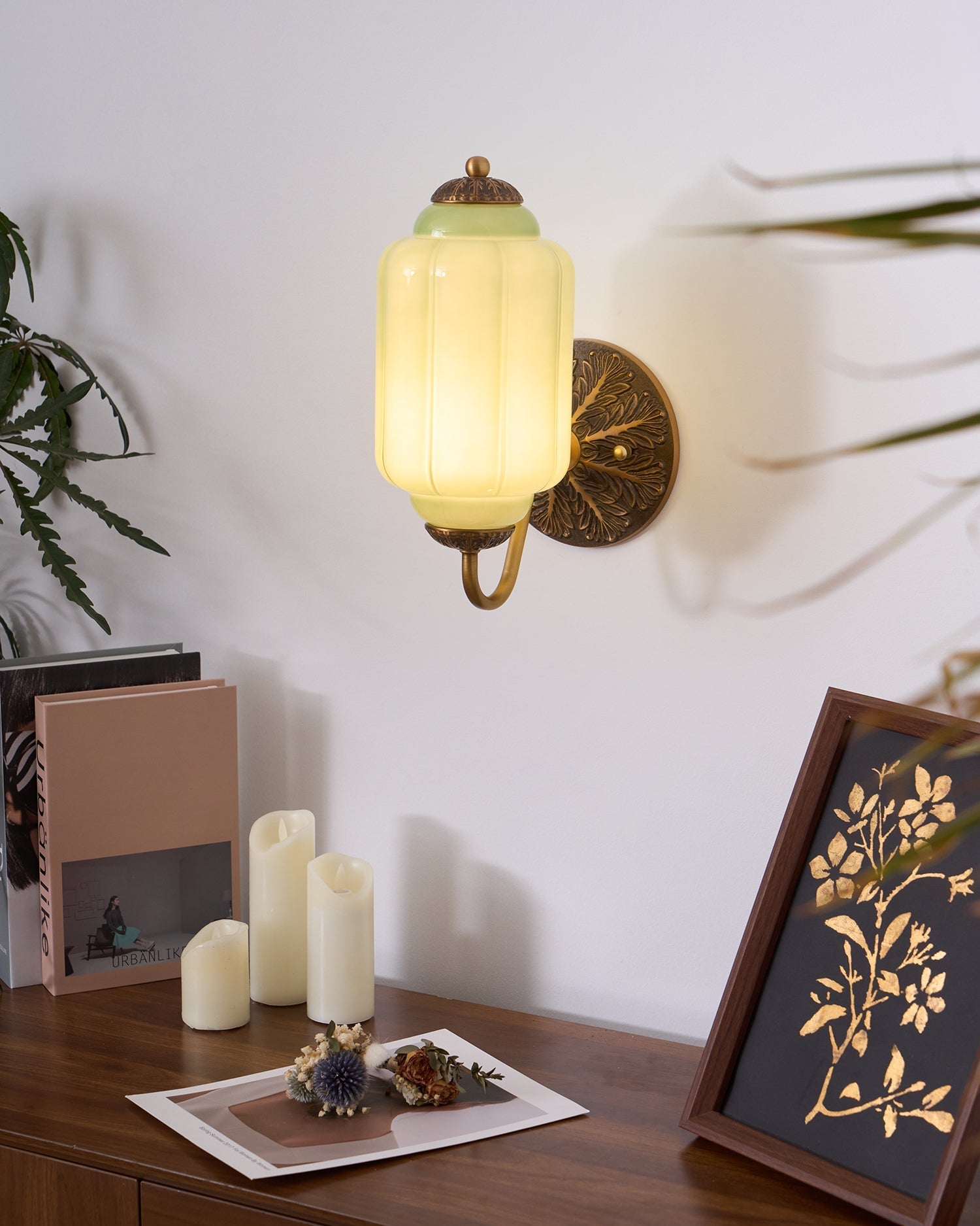 Melvane Vintage Pink Glass Wall Sconce - Neutralighting