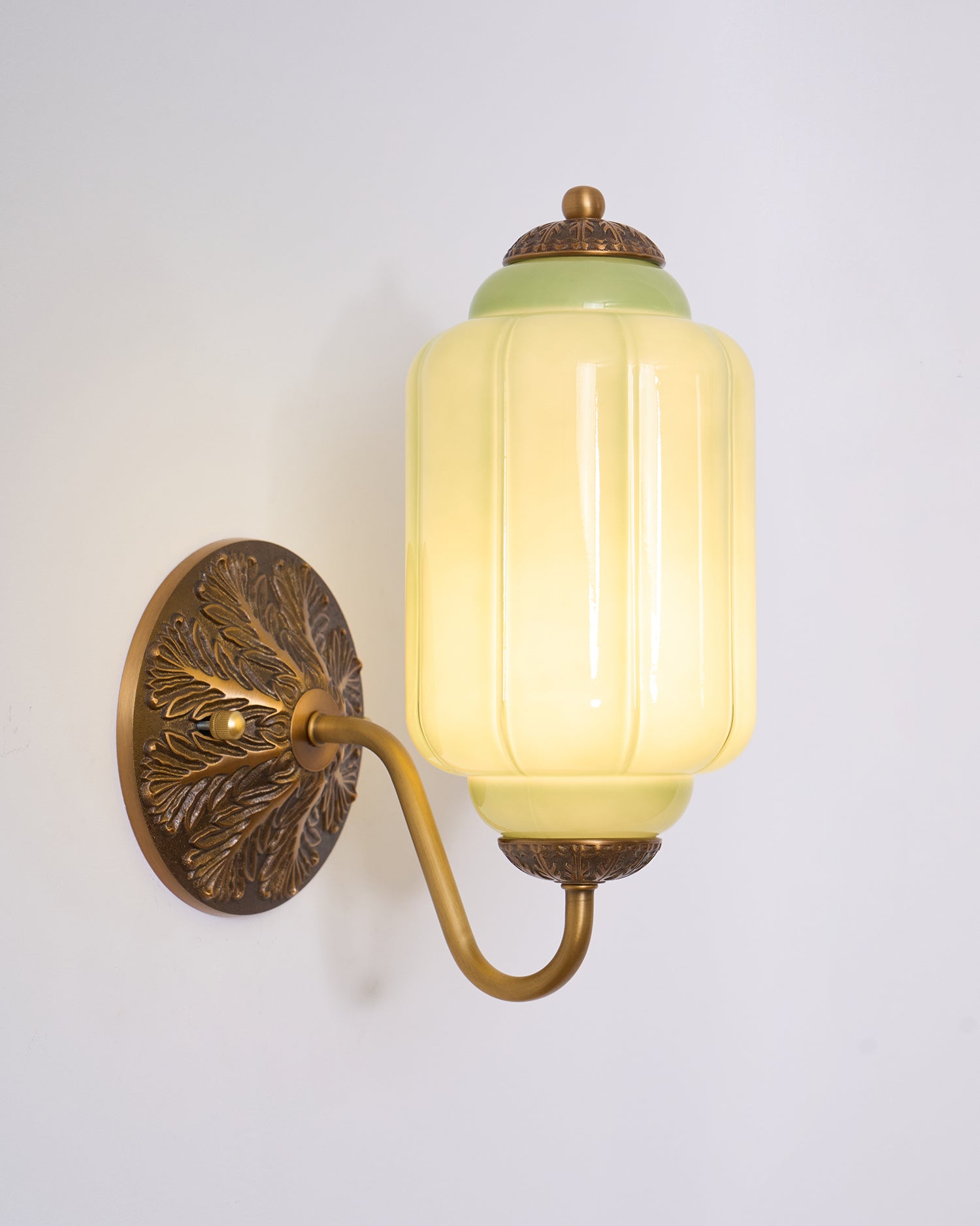 Melvane Vintage Pink Glass Wall Sconce - Neutralighting