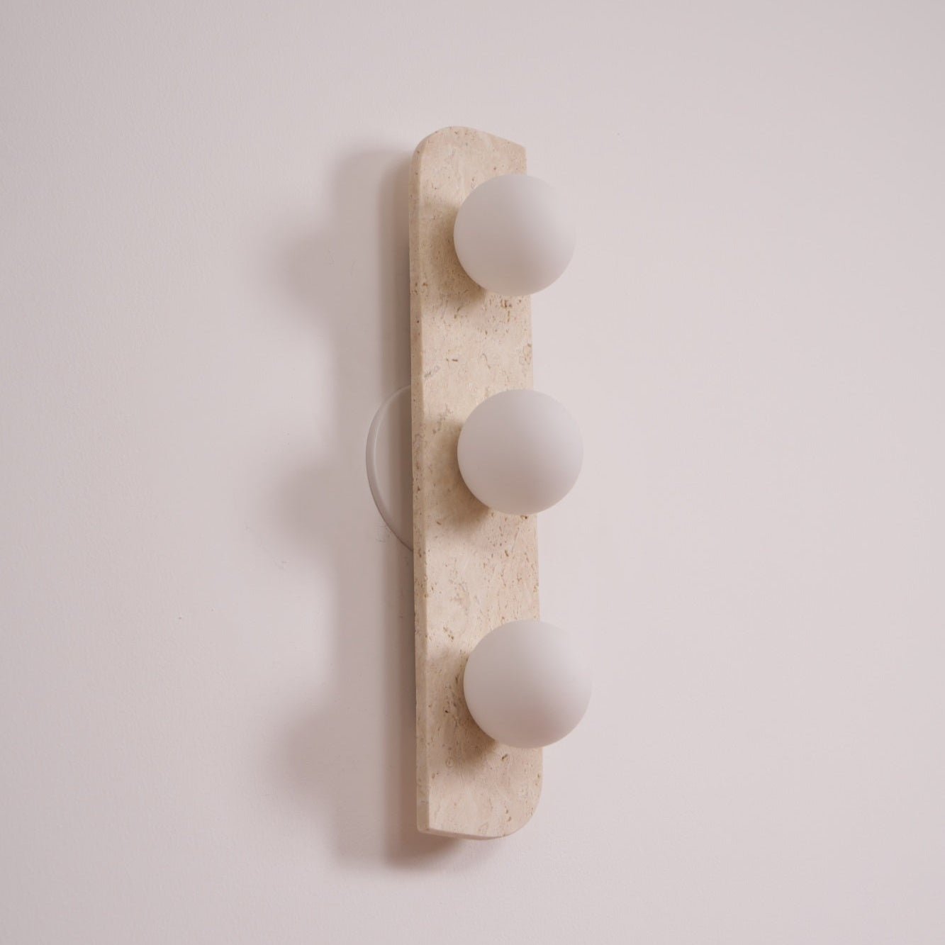 Alsilis Minimalist Travertine Wall Light - Neutralighting