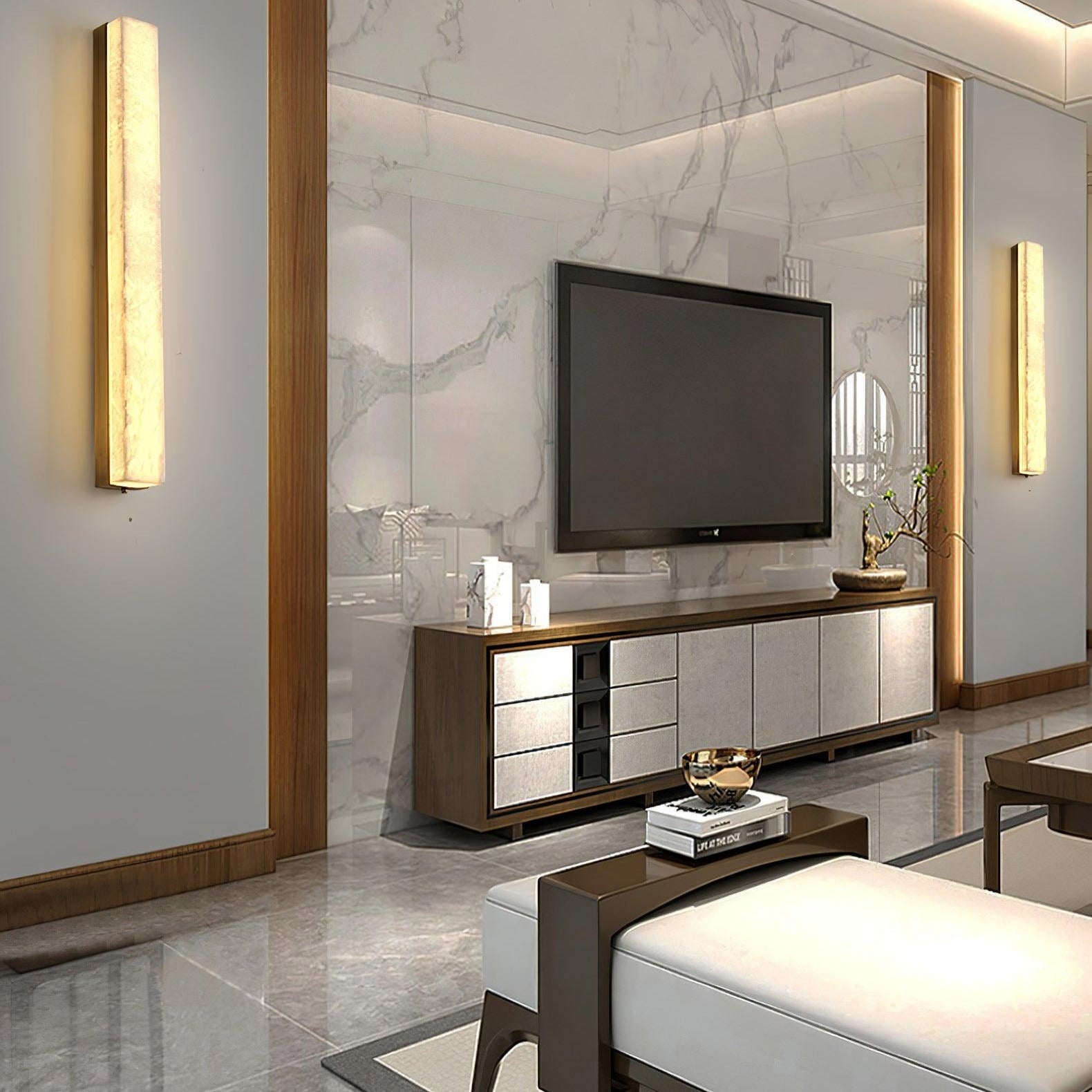 Isen Linear Brass Alabaster Wall Lamp - Neutralighting