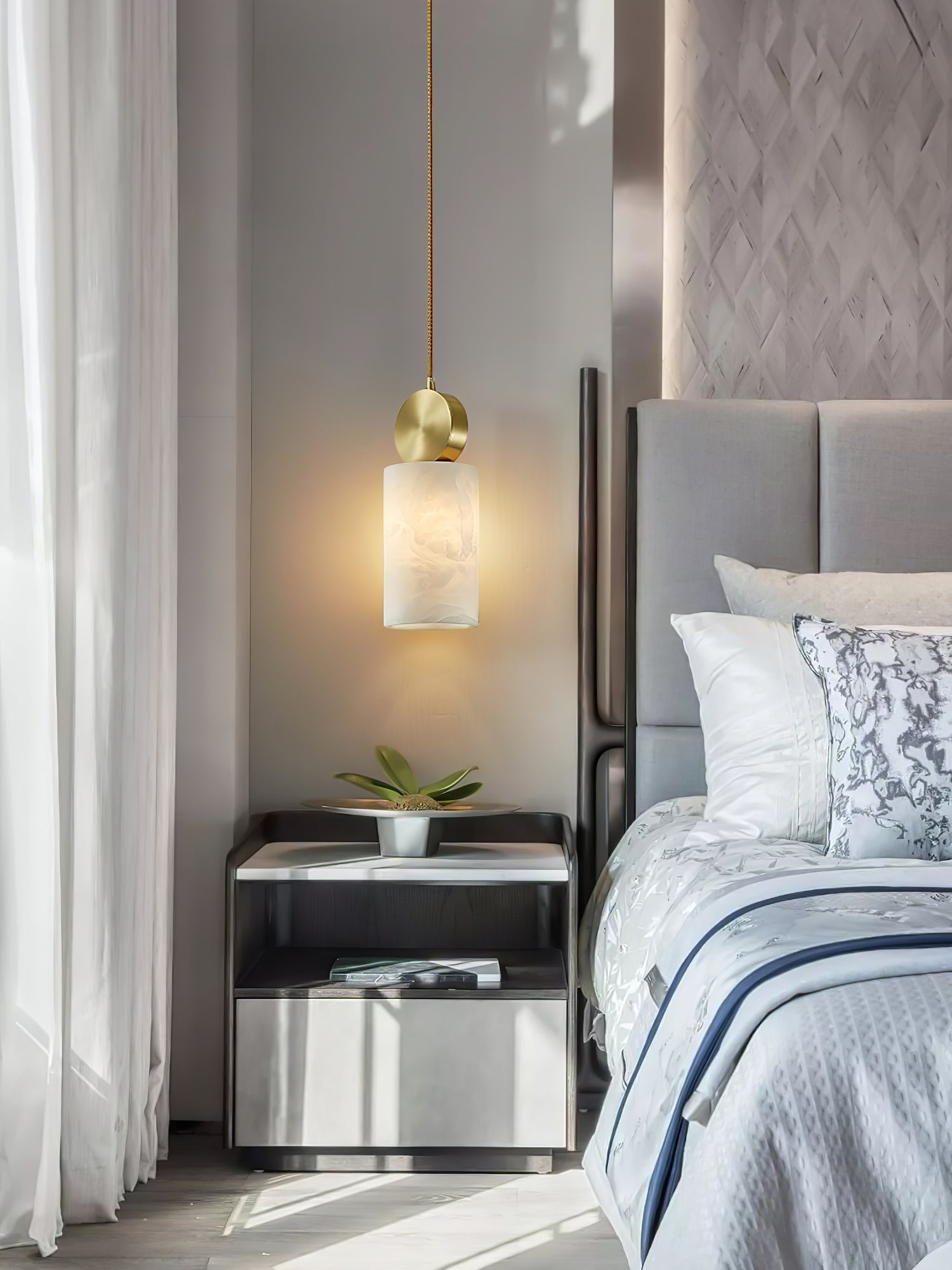 Etruscan Pendant Light Alabaster & Brass - Neutralighting