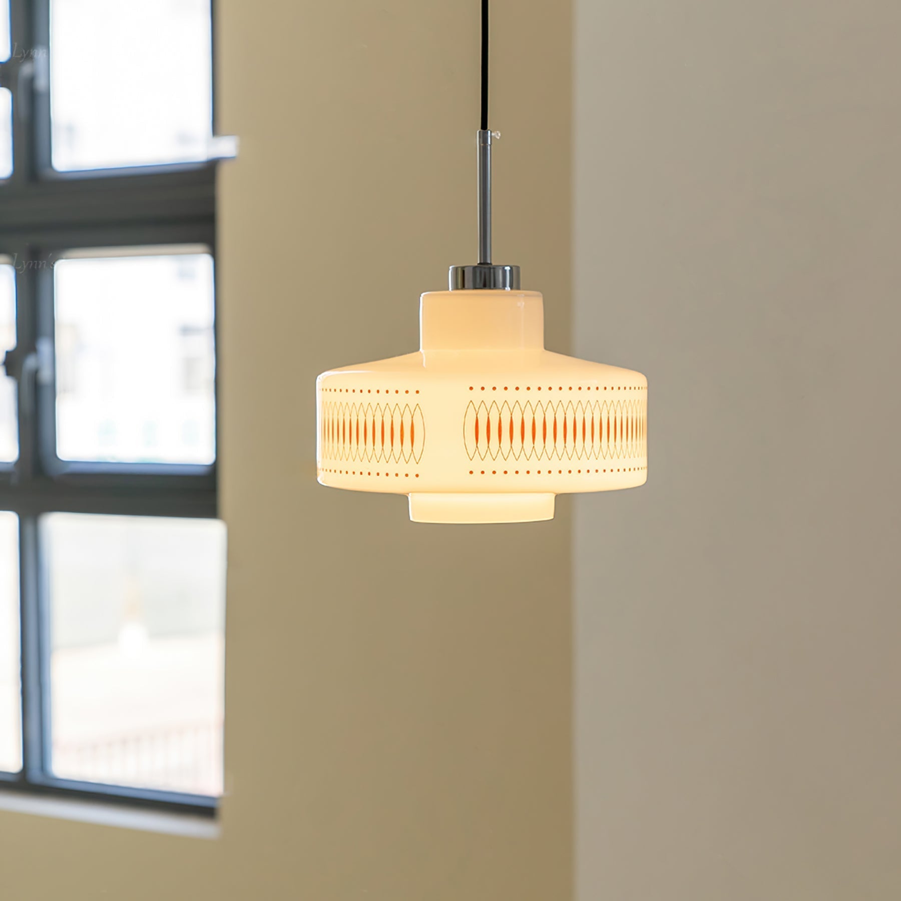 Roko Mid Century Modern Pendant Light - Neutralighting