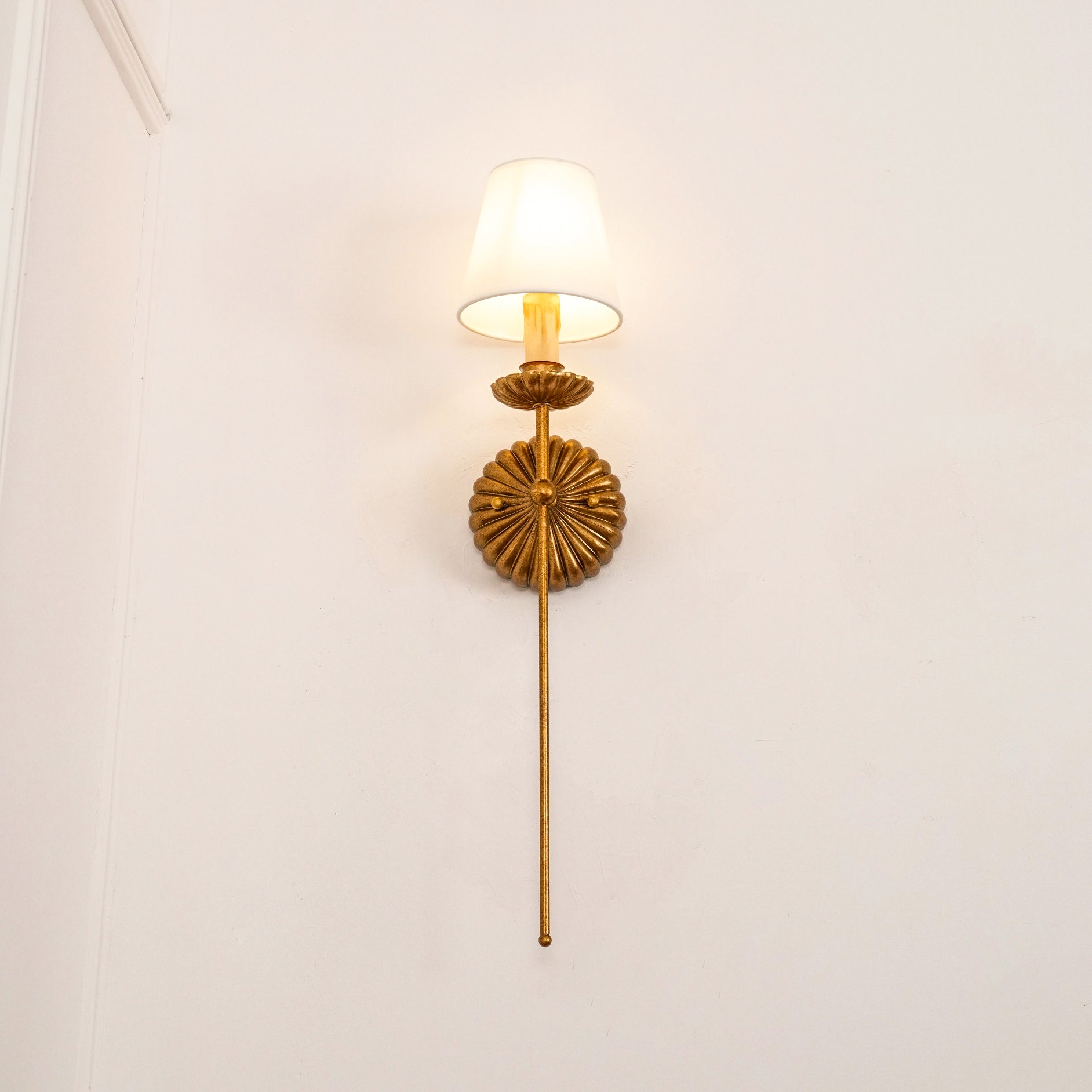 Versailles Wall Lamp - Neutralighting