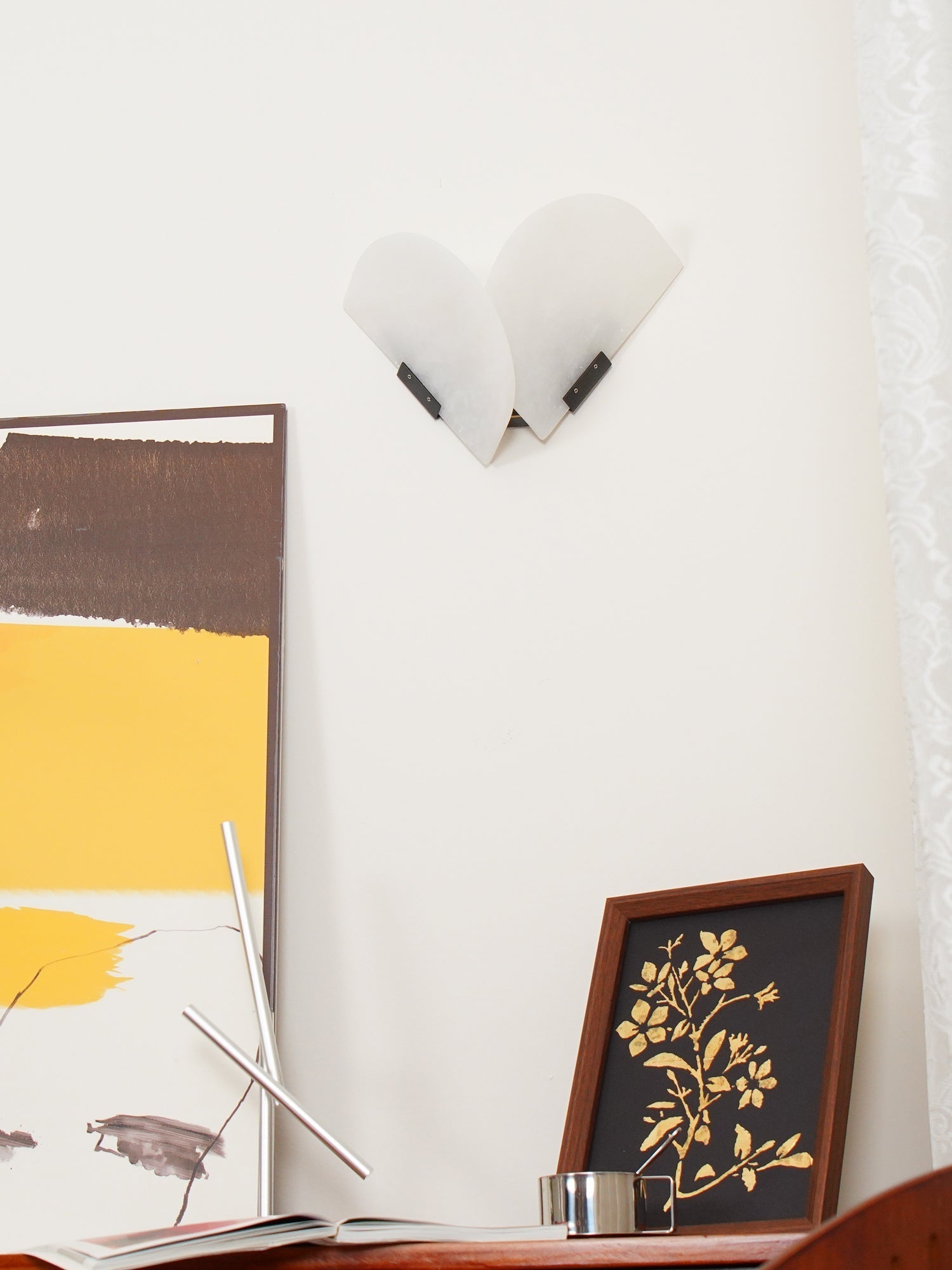 Cevelaris Heart Alabaster Wall Light - Neutralighting