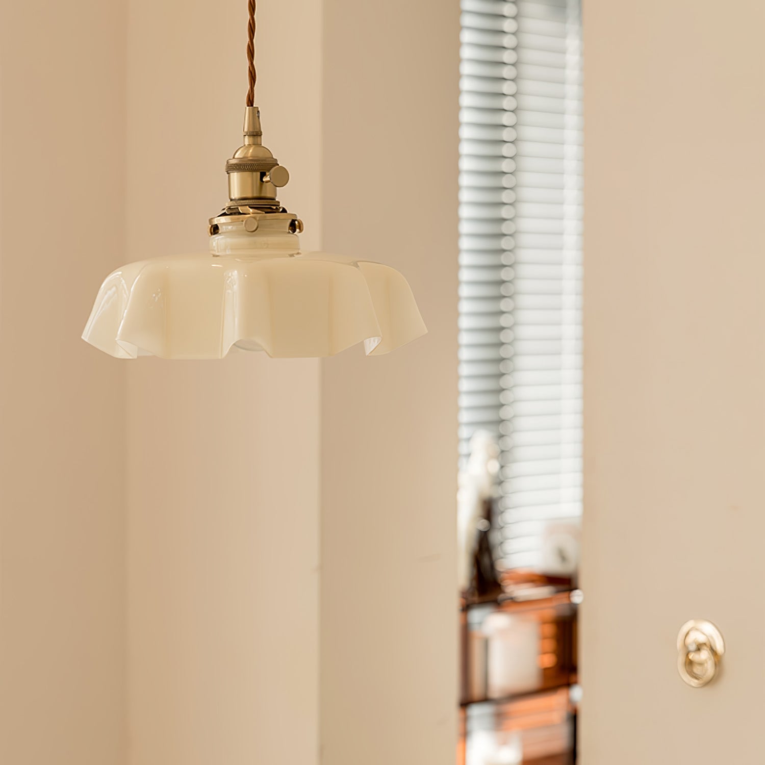 Civen Farmhouse Ruffled Pendant Light - Neutralighting