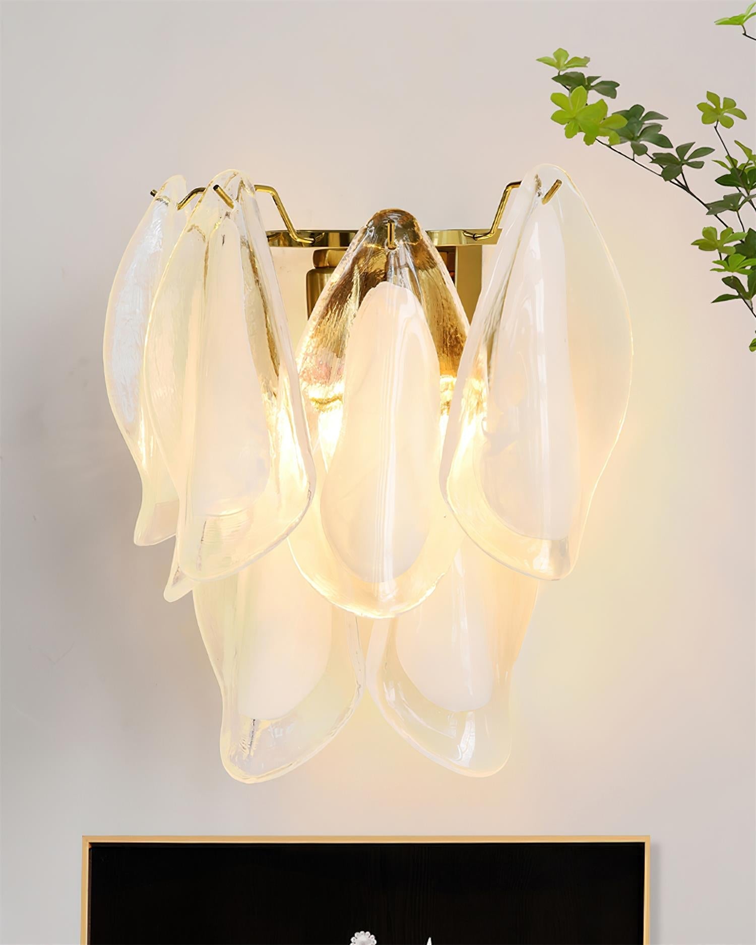 Opheli Petal Glass Wall Lamp - Neutralighting