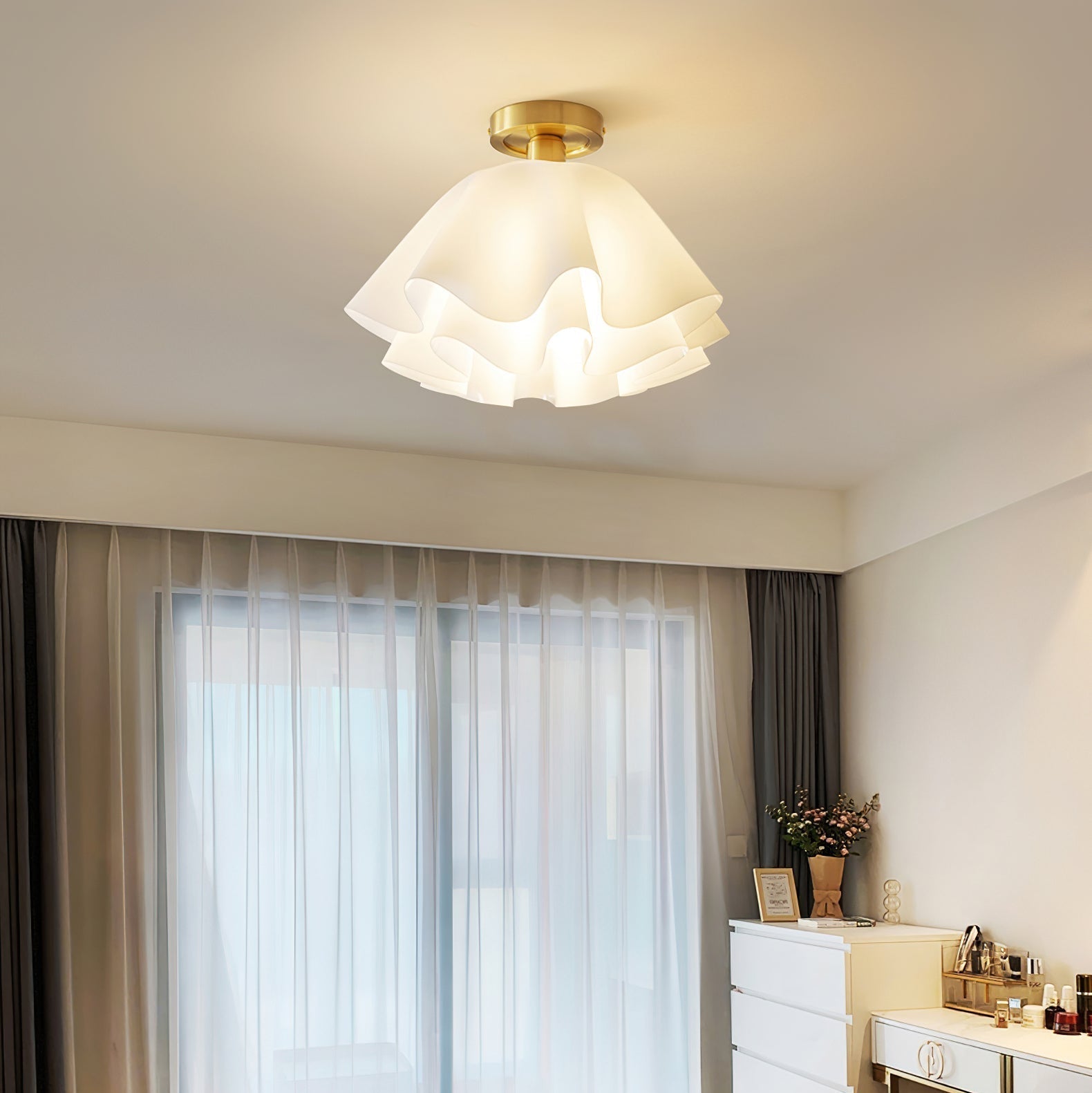 Menro Ceiling Light Flower-Shape - Neutralighting
