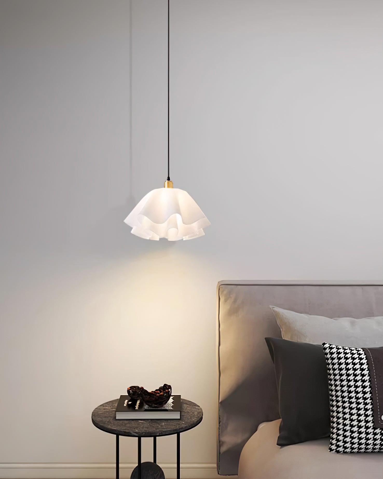 Lunisse Modern Petal Pendant Light - Neutralighting