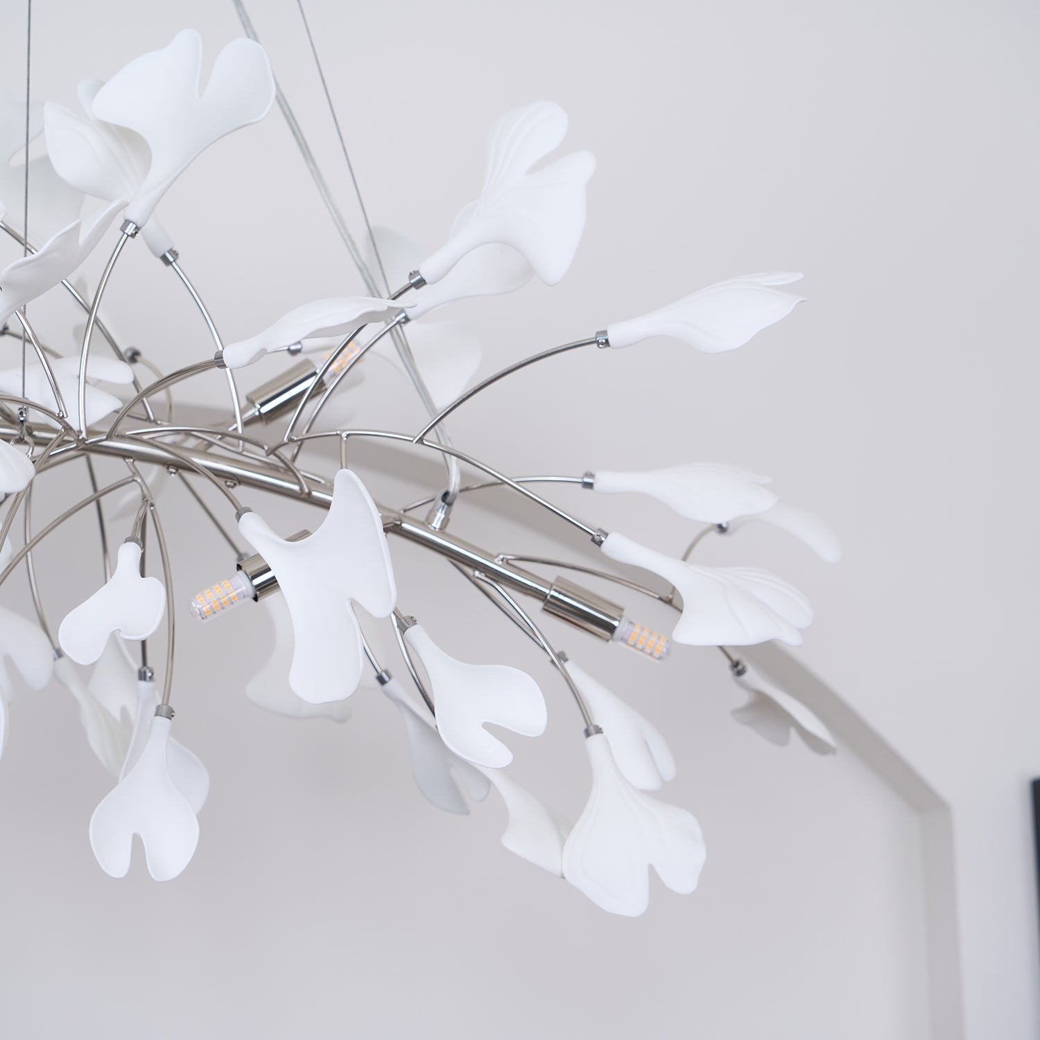 Arux Gingko Chandelier Art Deco Bent Downwards - Neutralighting