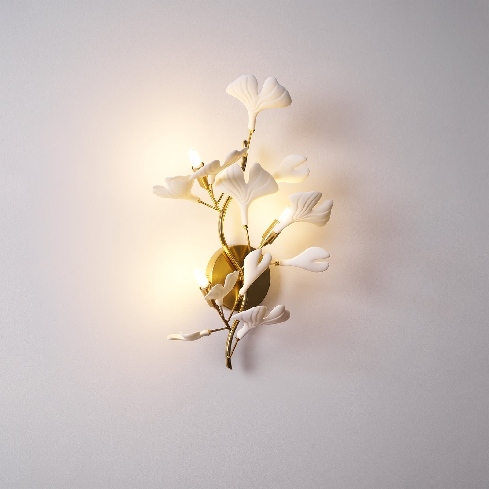 Wall Lamp Gingko Ceramic Petal Shades Gold Art Nouveau - Neutralighting