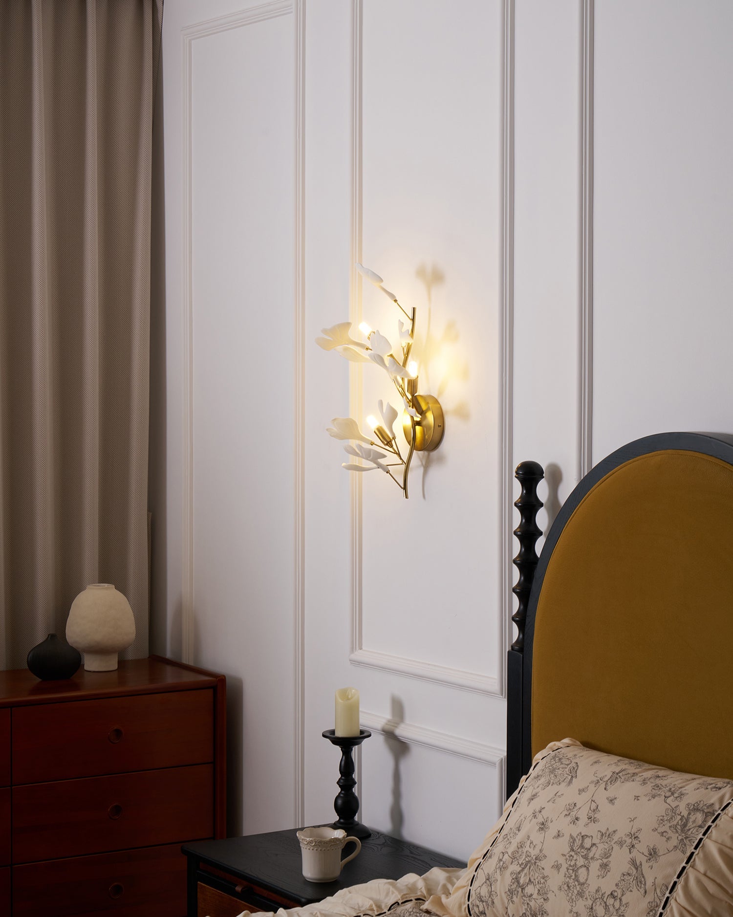 Wall Lamp Gingko Ceramic Petal Shades Gold Art Nouveau - Neutralighting