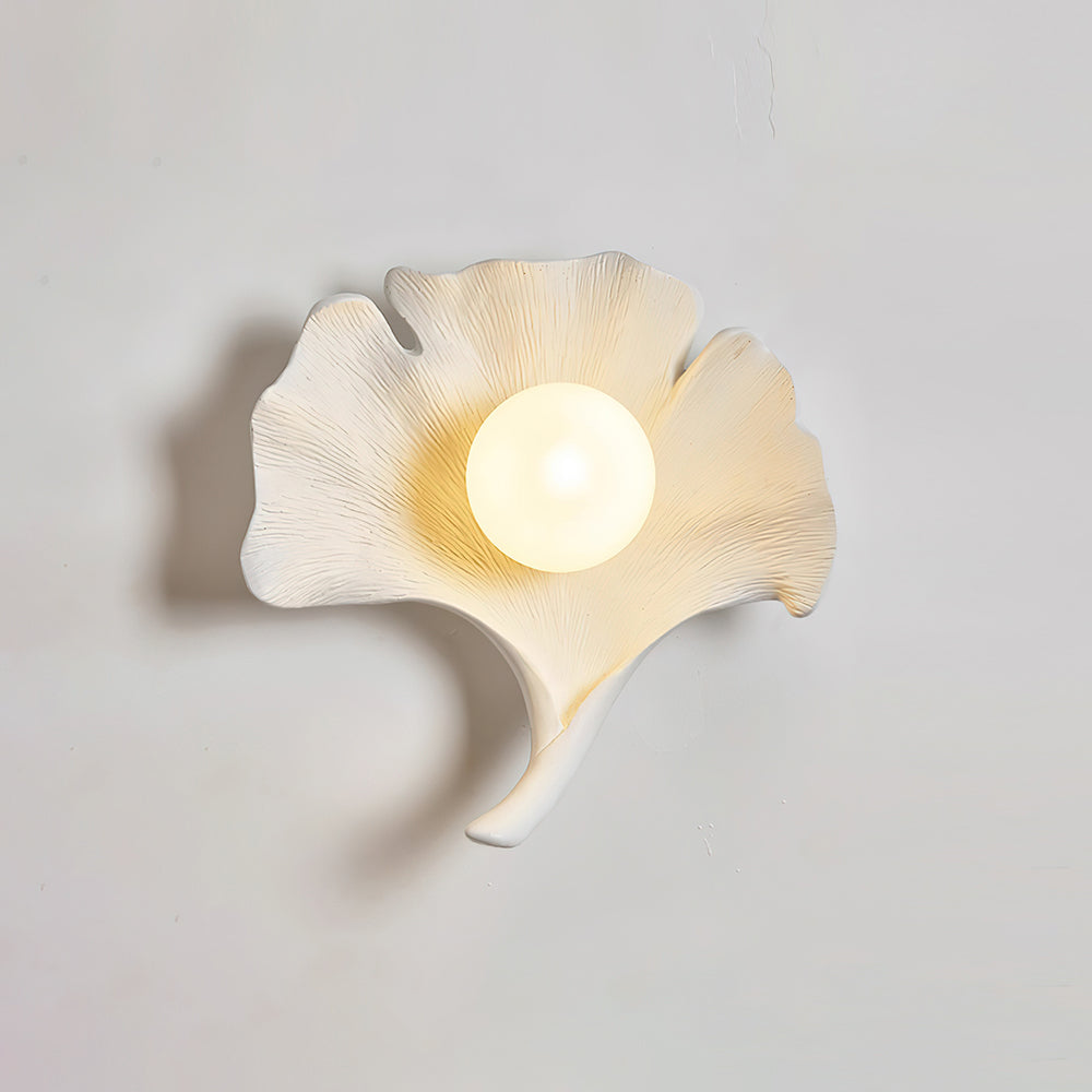 Olivia Ginkgo Leaf Shape Wall Lamp - Neutralighting