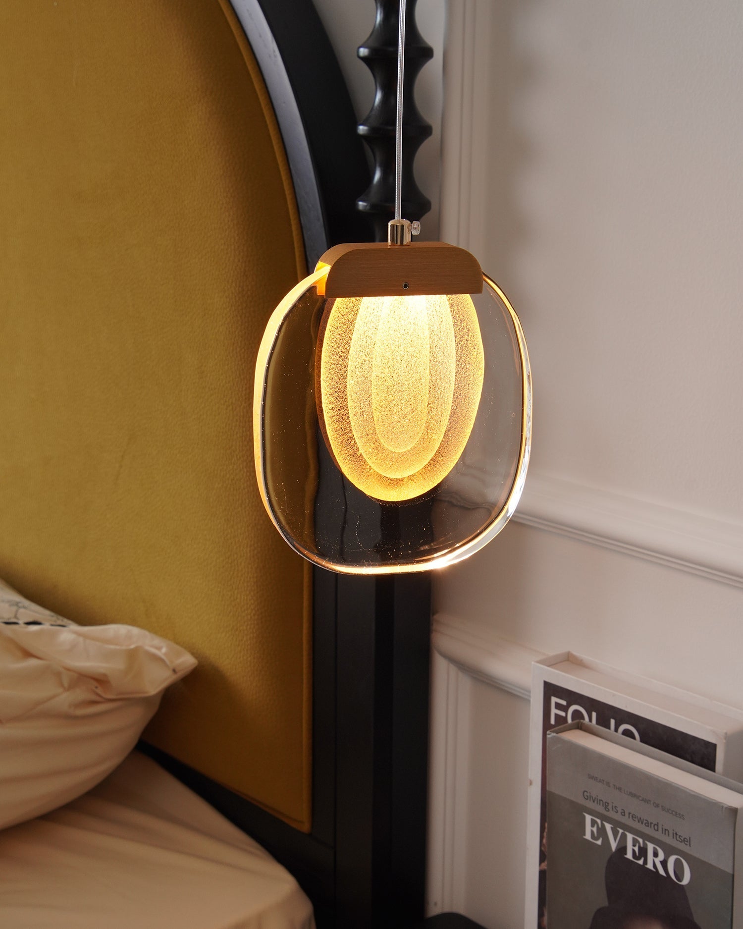 Avesia Minimalist Glass Pendant Light Staircase - Neutralighting