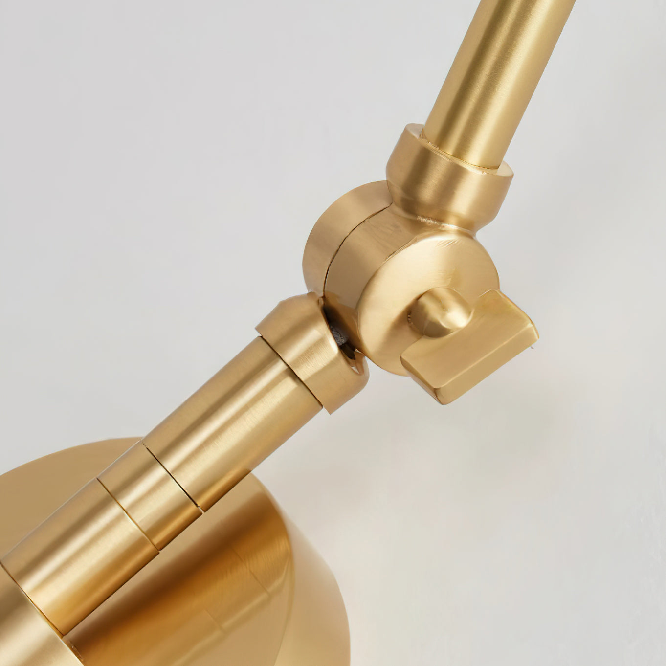 Veldin Adjustable Wall Lamp - Neutralighting