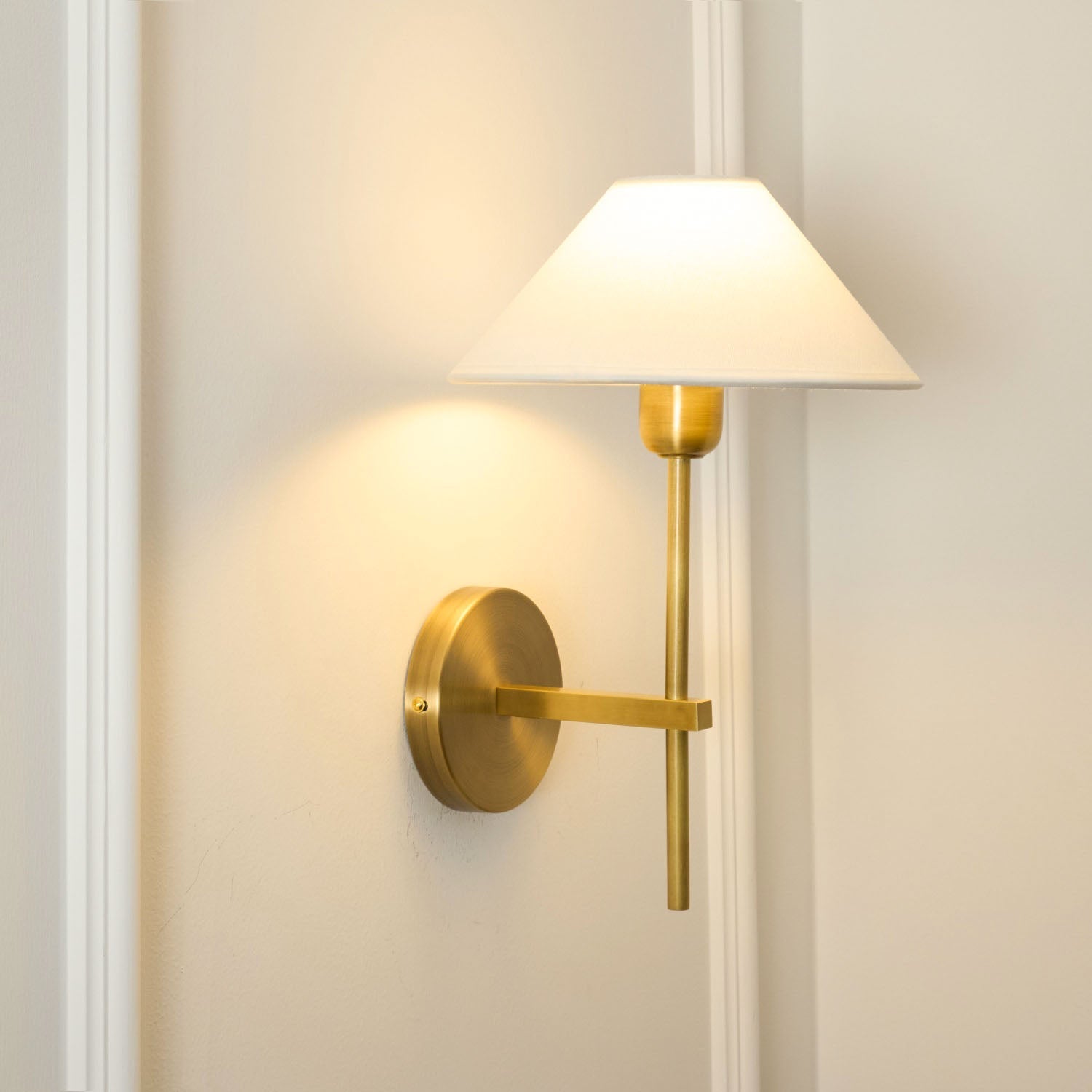 Genevieve Wall Lamp Fabric - Neutralighting