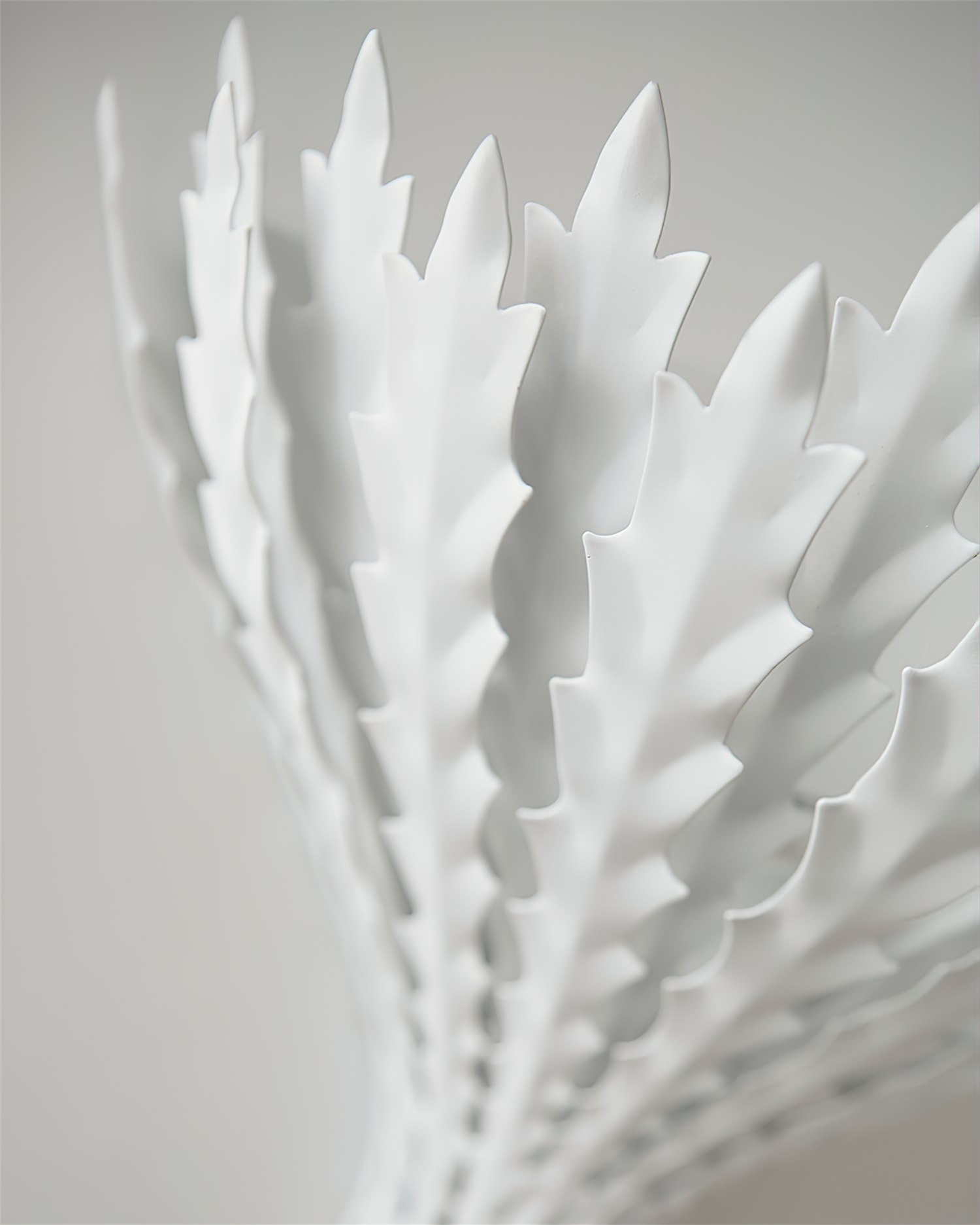 Wall Light Handmade Leaf Motif Metal Body Elegant Sconce - Neutralighting