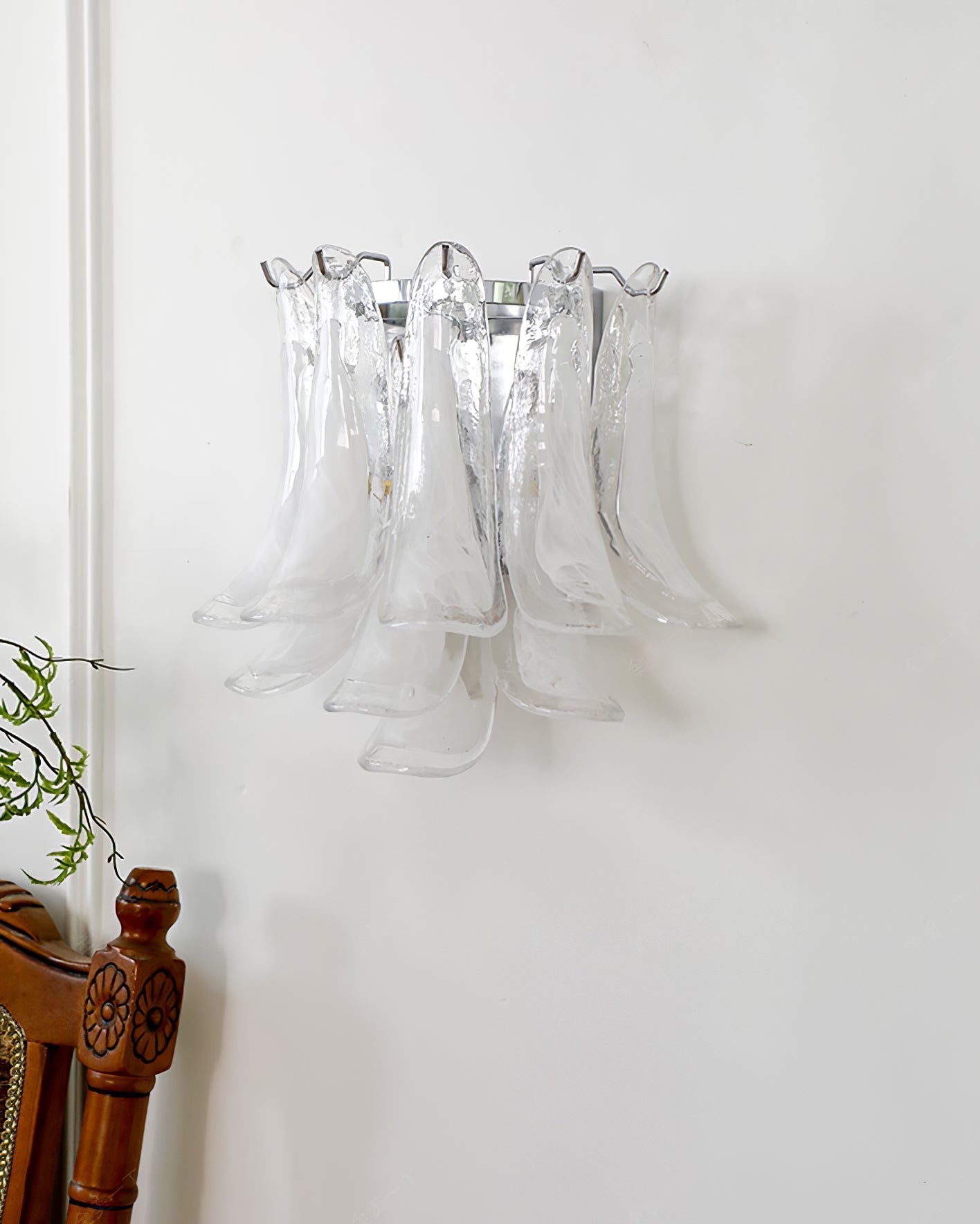 Aurora Wall Lamp Petal Glass Horseshoe Shaped Minimalist - Neutralighting