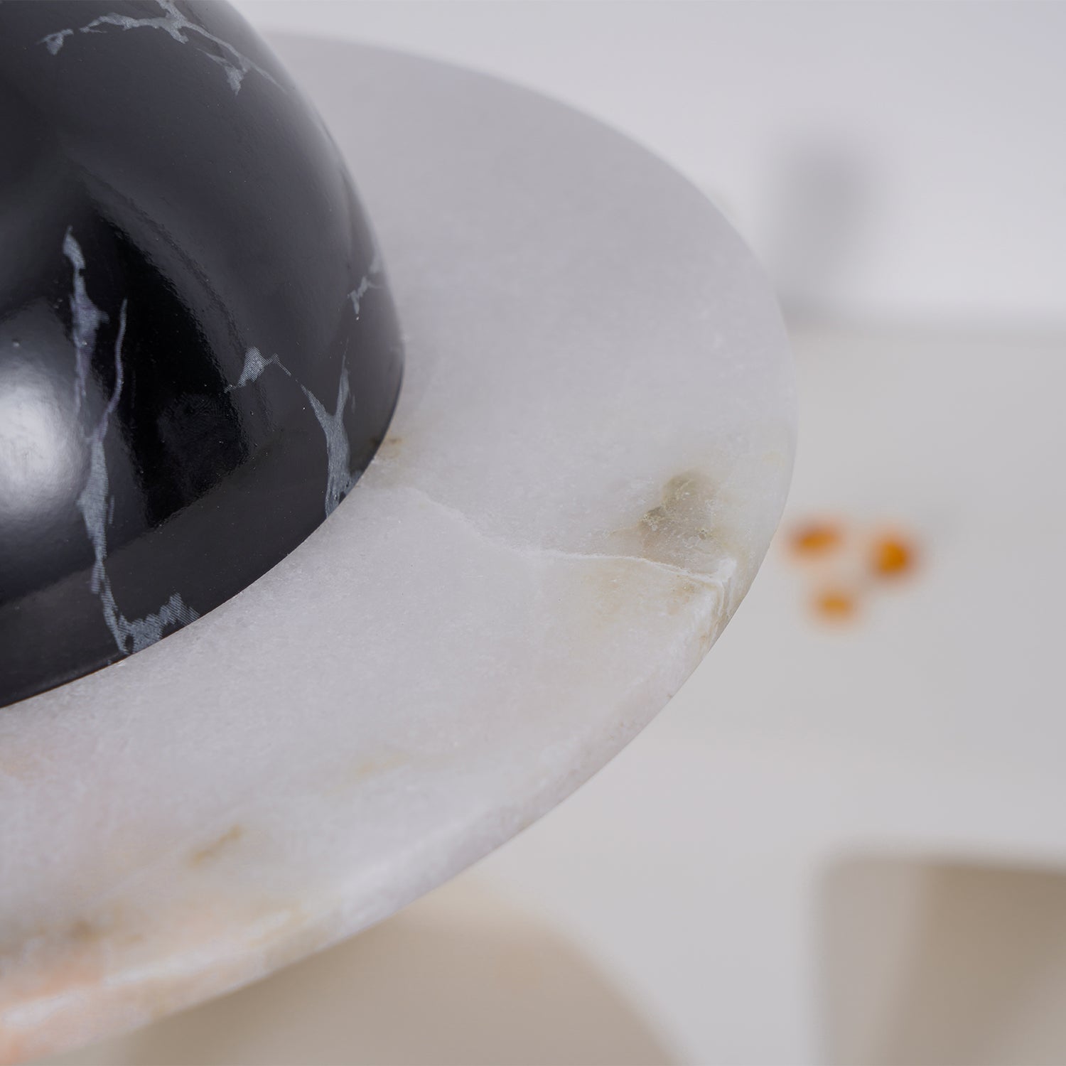 Jutta Pendant Lamp Marble Leather Fusion - Neutralighting