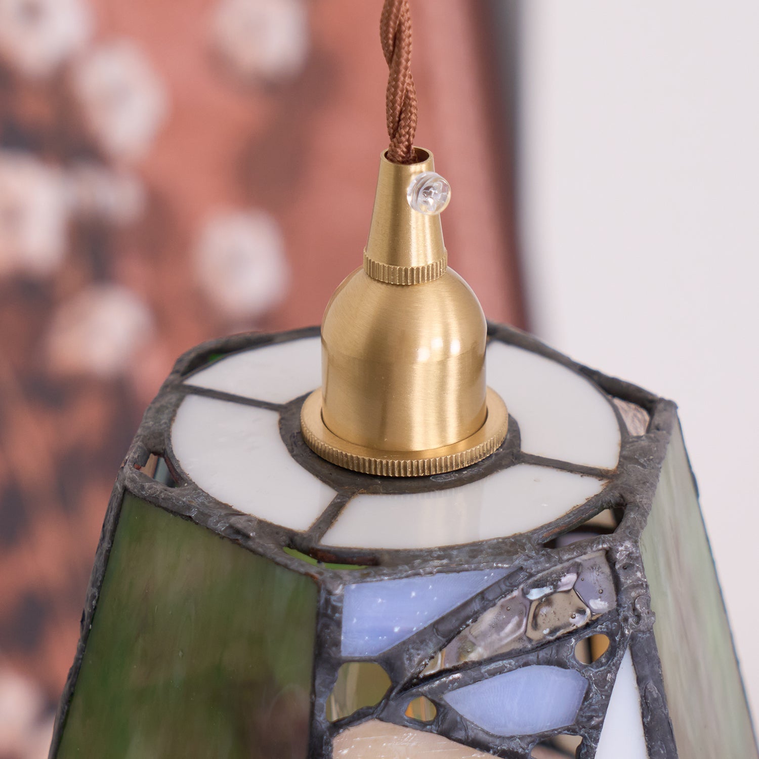 Mavine Tiffany-Style Stained Glass Pendant Light - Neutralighting