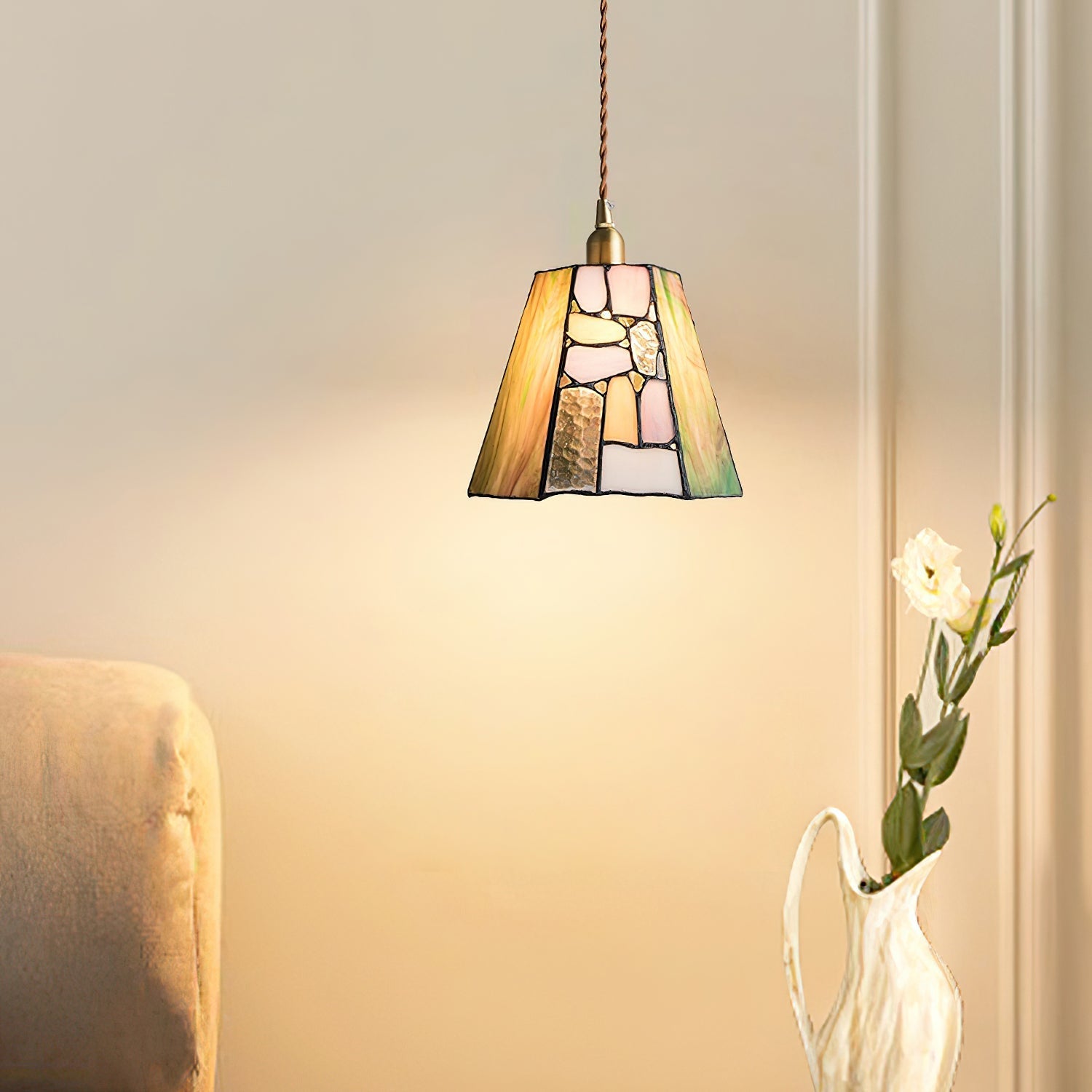 Mavine Tiffany-Style Stained Glass Pendant Light - Neutralighting